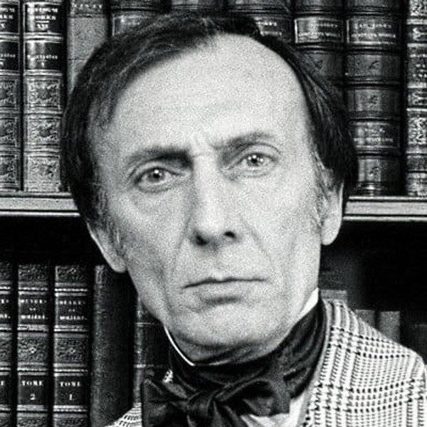 Tom Aldredge