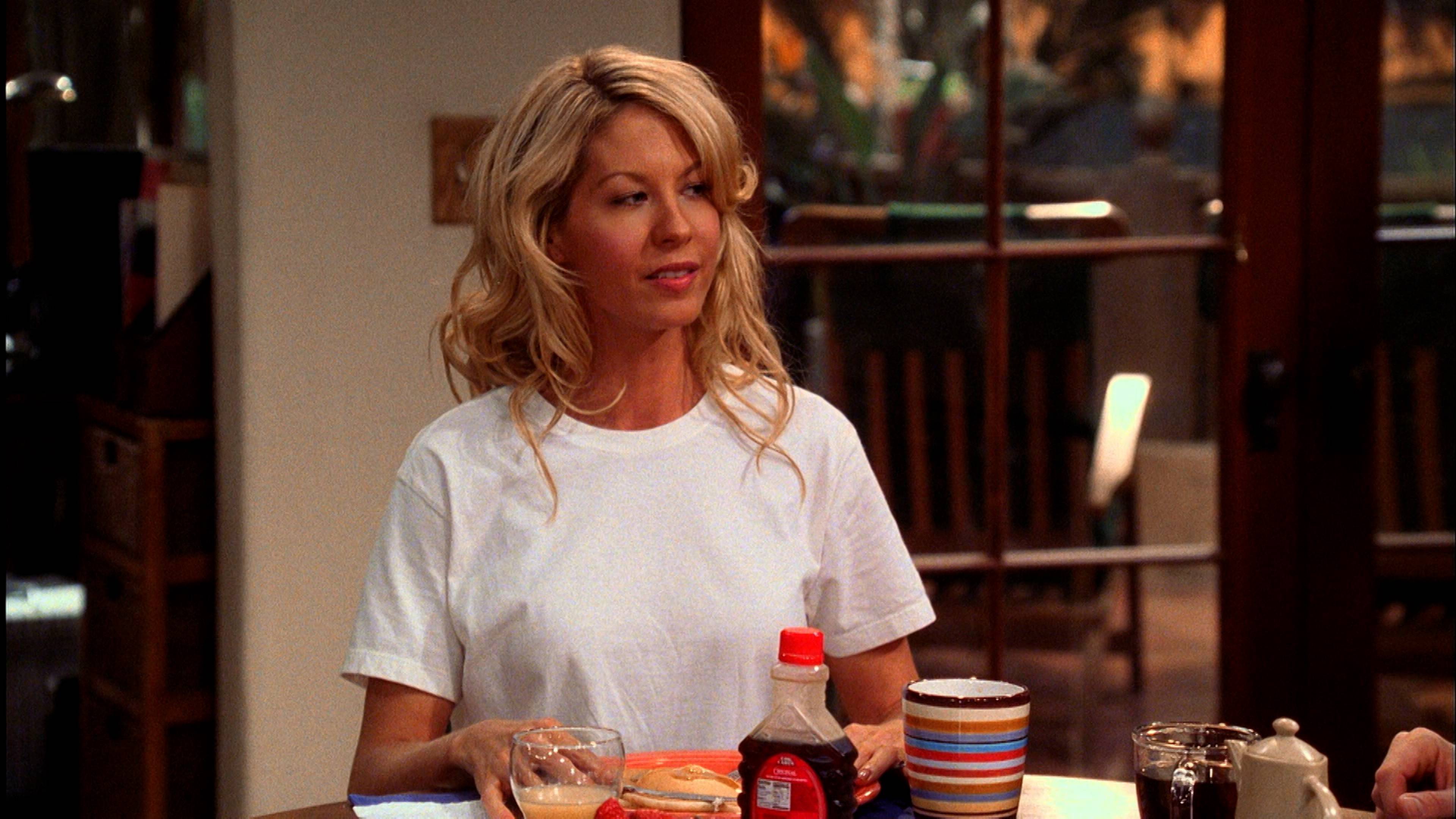 Round One To The Hot Crazy Chick