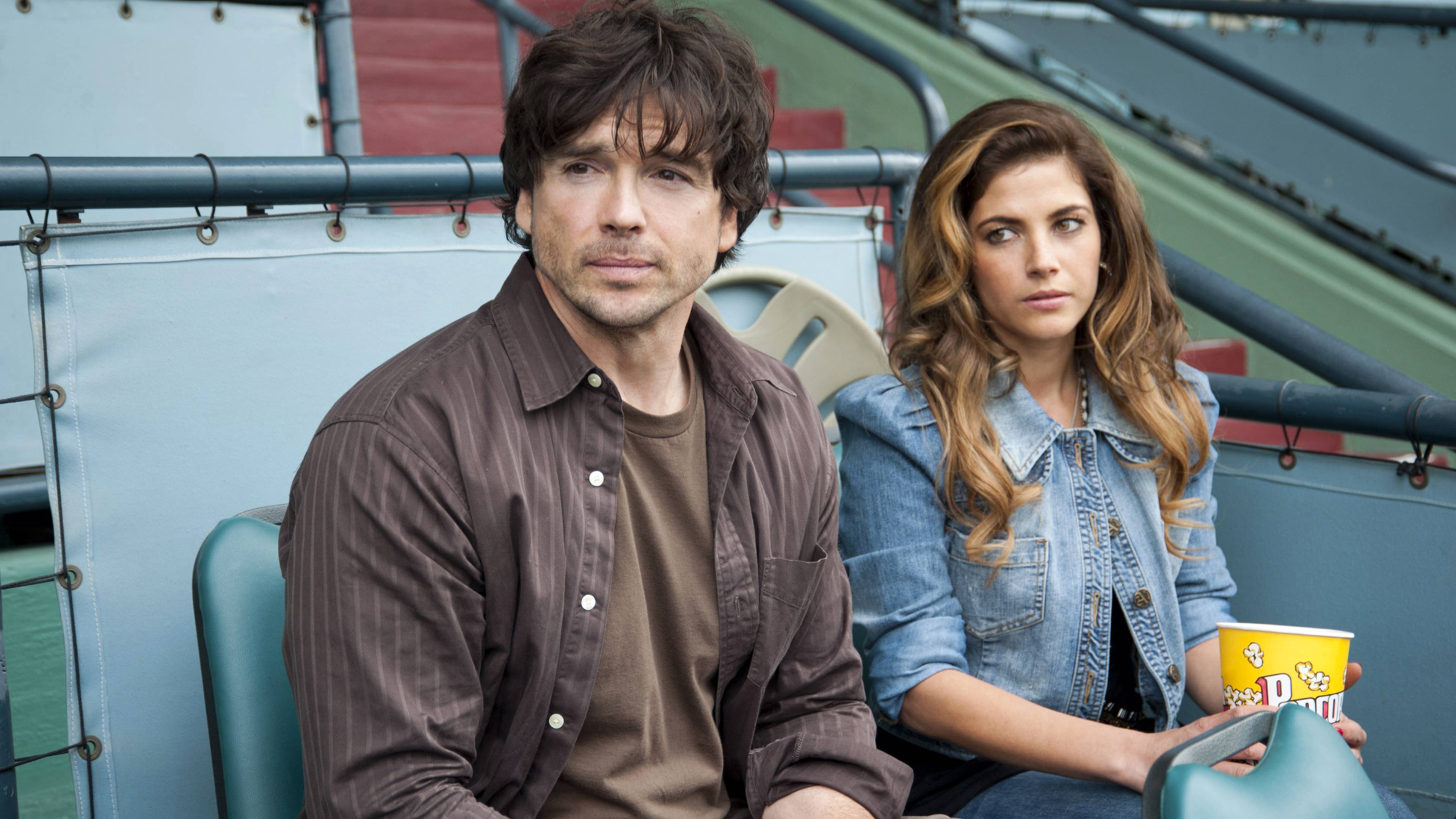 إيس كاونتيرز سميثز موف وذ هيز أون