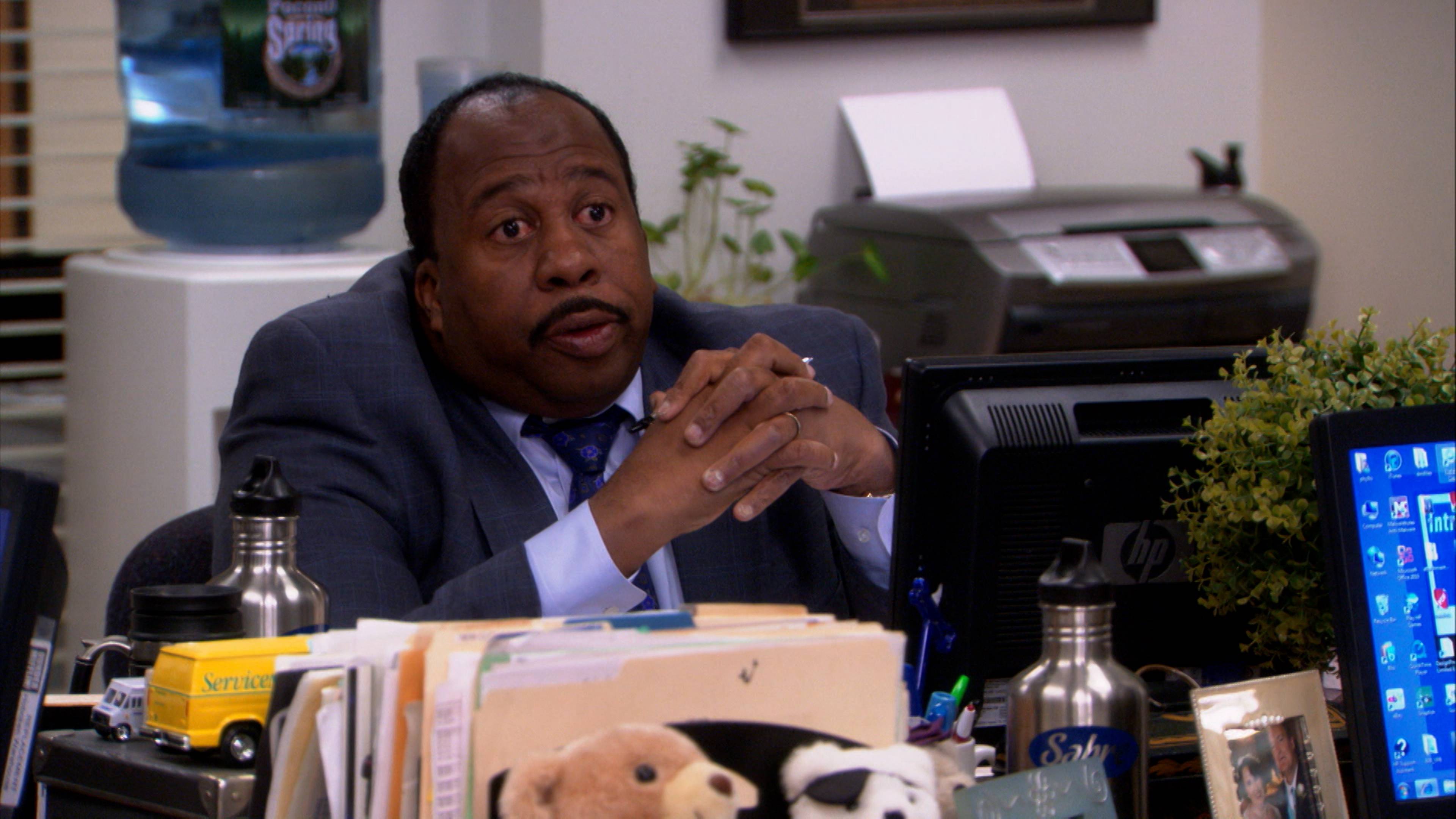 Free Family Portrait Studio