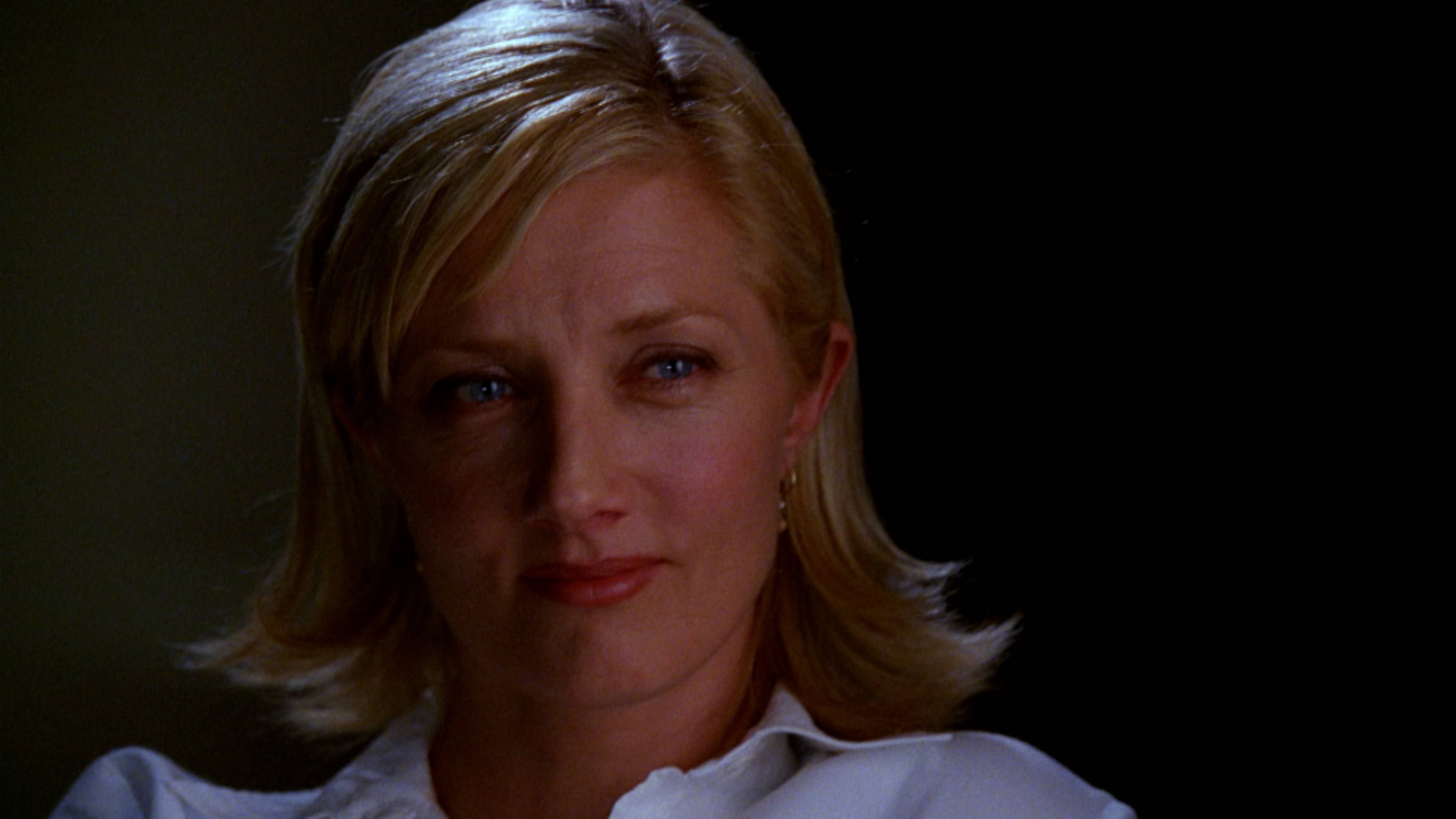 الحلقة الافتتاحية