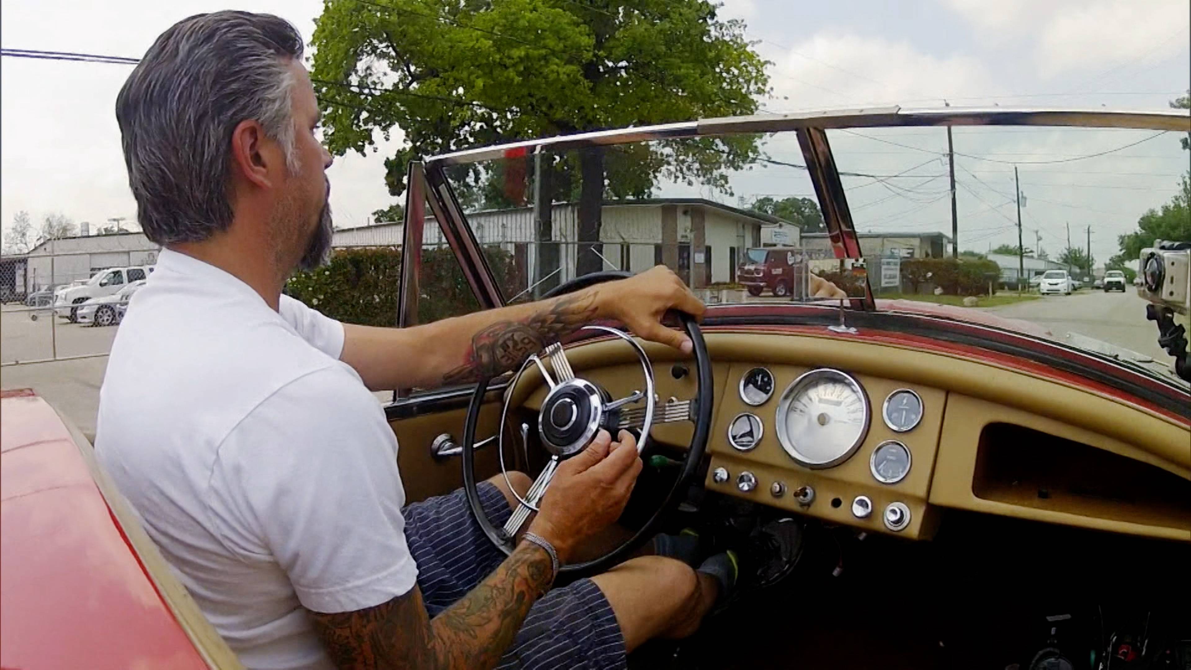 فورد غلاكسي- الجزء1، مسابقة البكيني