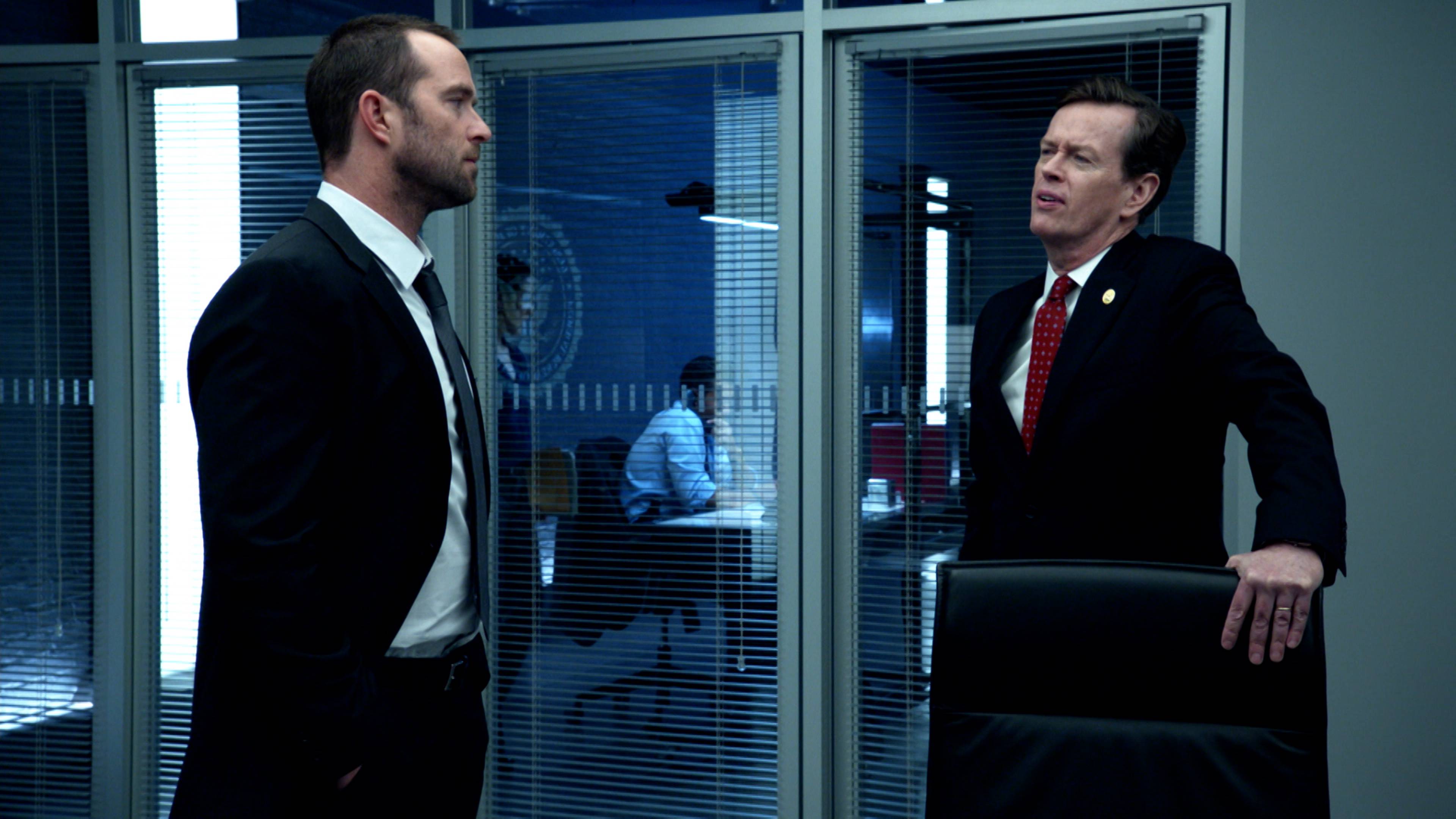 Mans Telepathic Loyal Lookouts