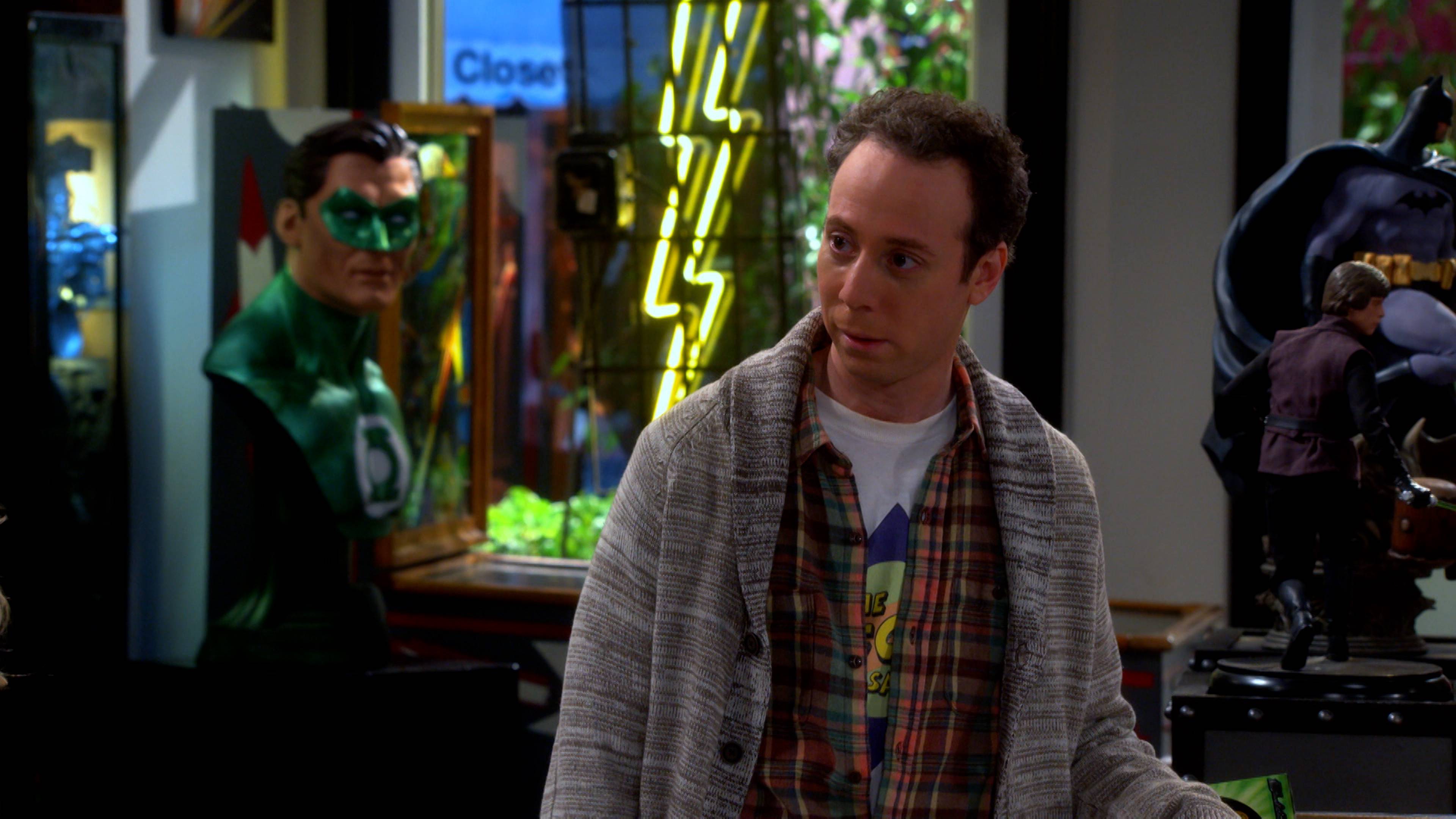 إعادة افتتاح متجر القصص المصوّرة