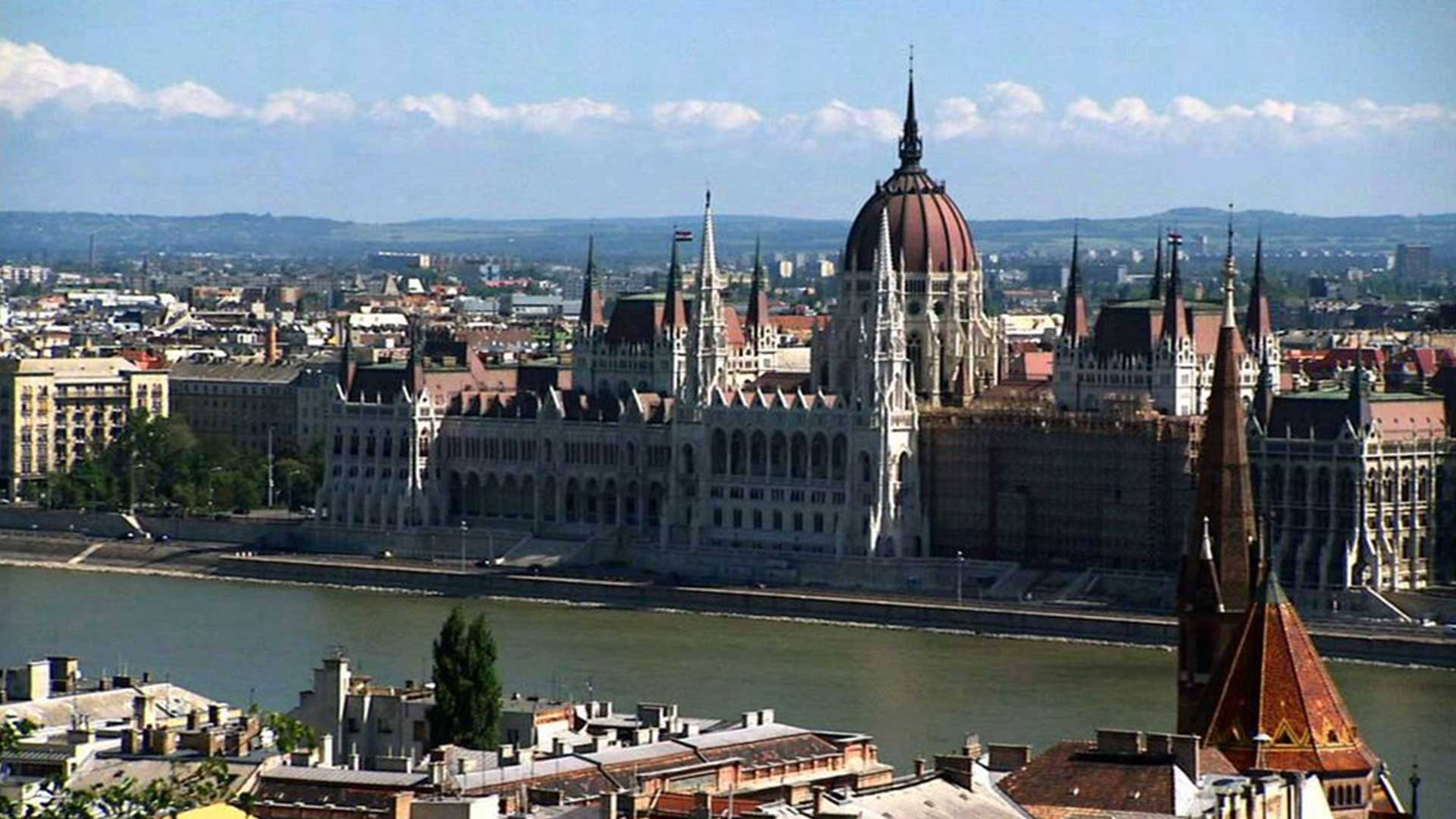 مدينة الكهوف: بودابست