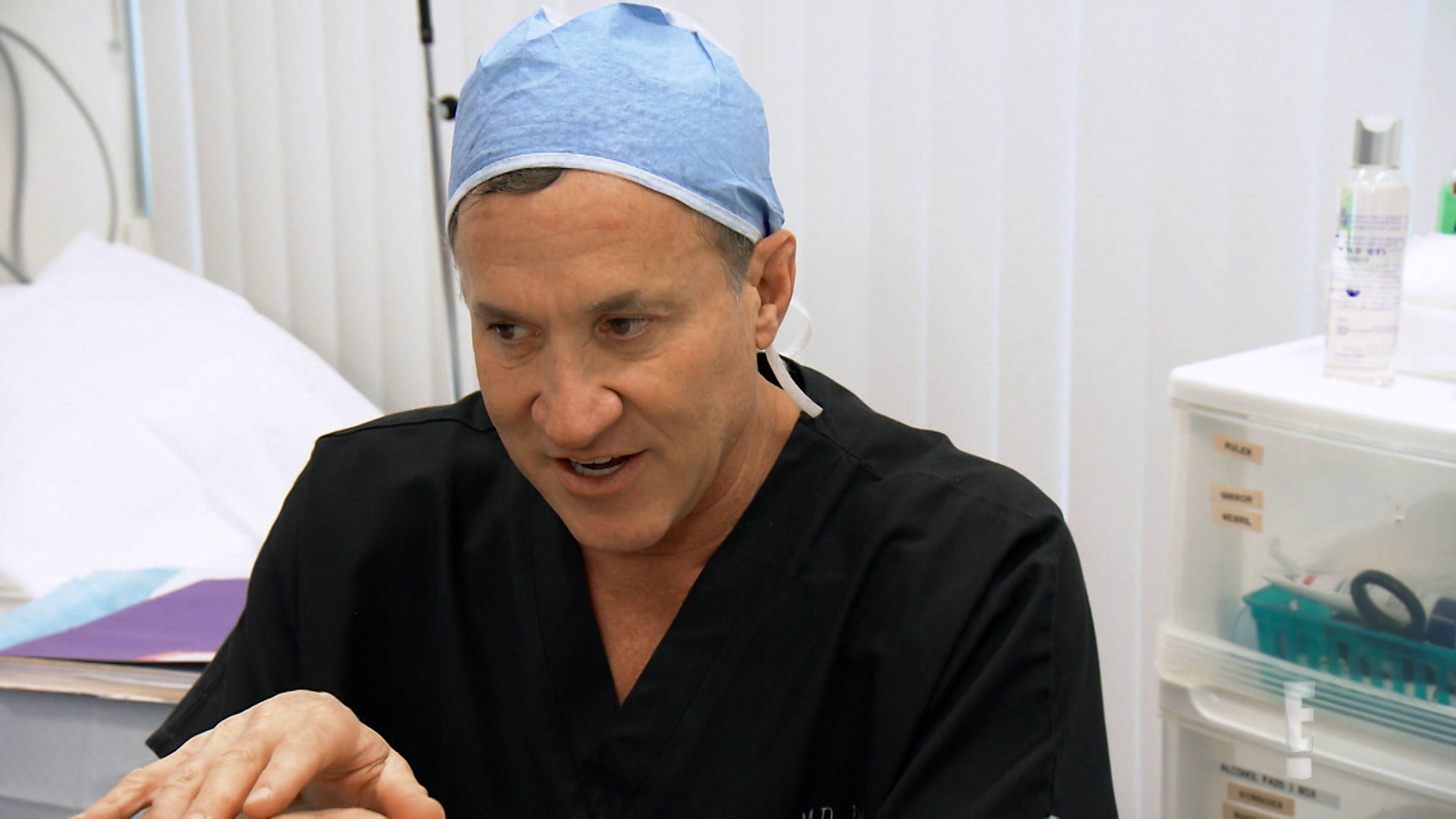 جيمي جيمي مور...سرجري