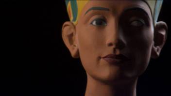 Nefertiti: The Mummy Returns