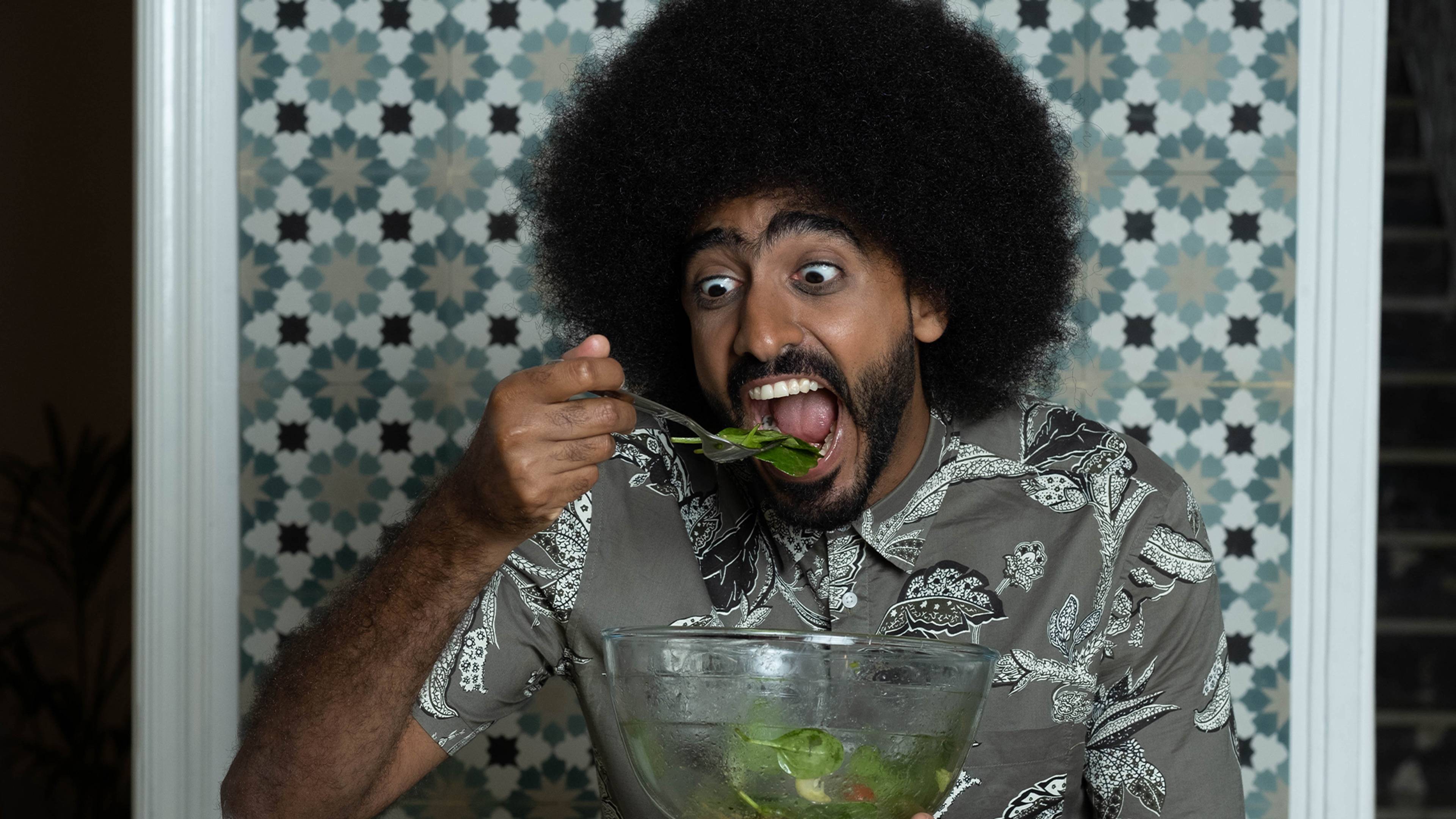 رجل و ثلاث ستات