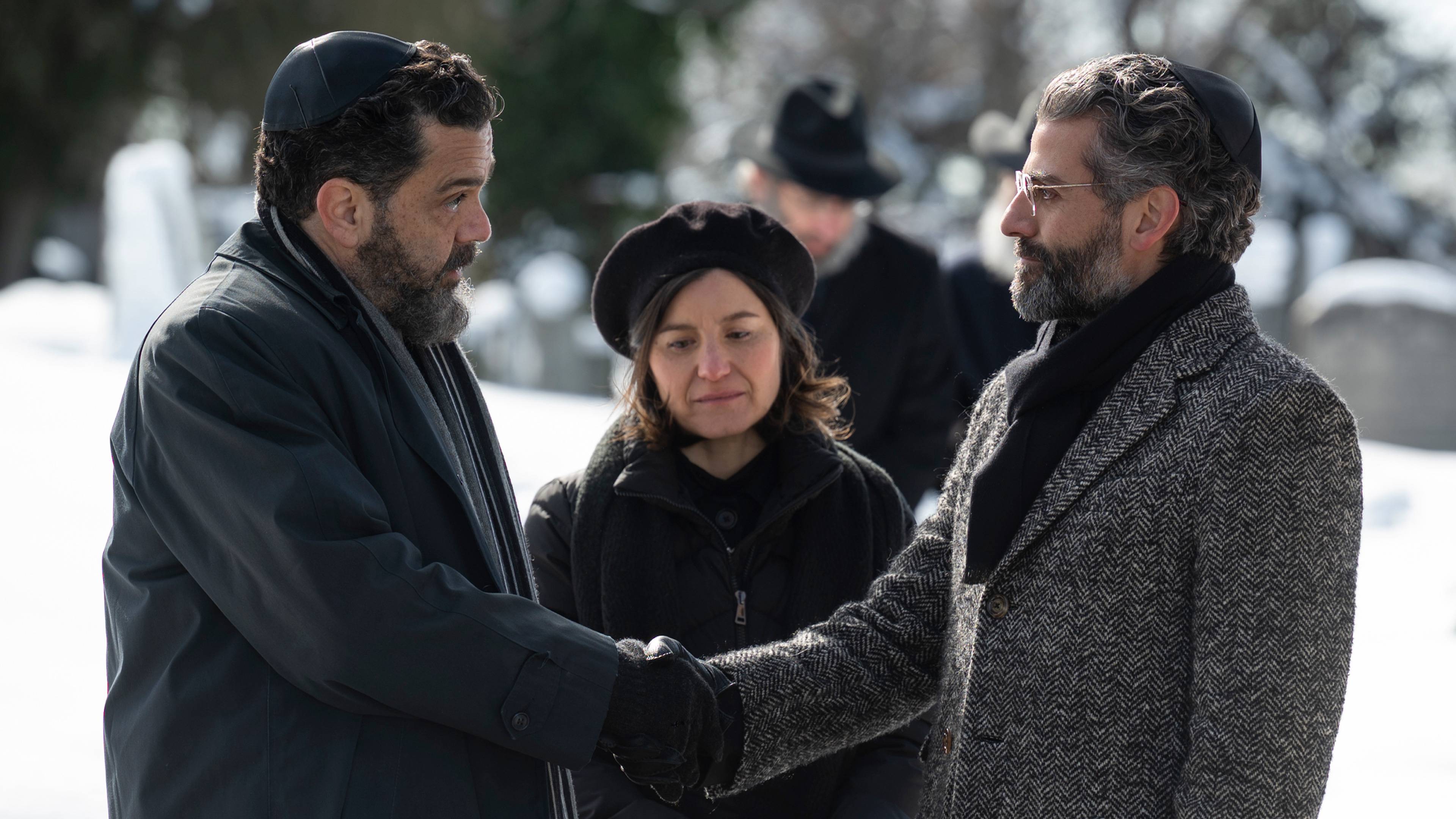 إن ذا ميدل أوف ذا نايت، إن دارك هاوس...