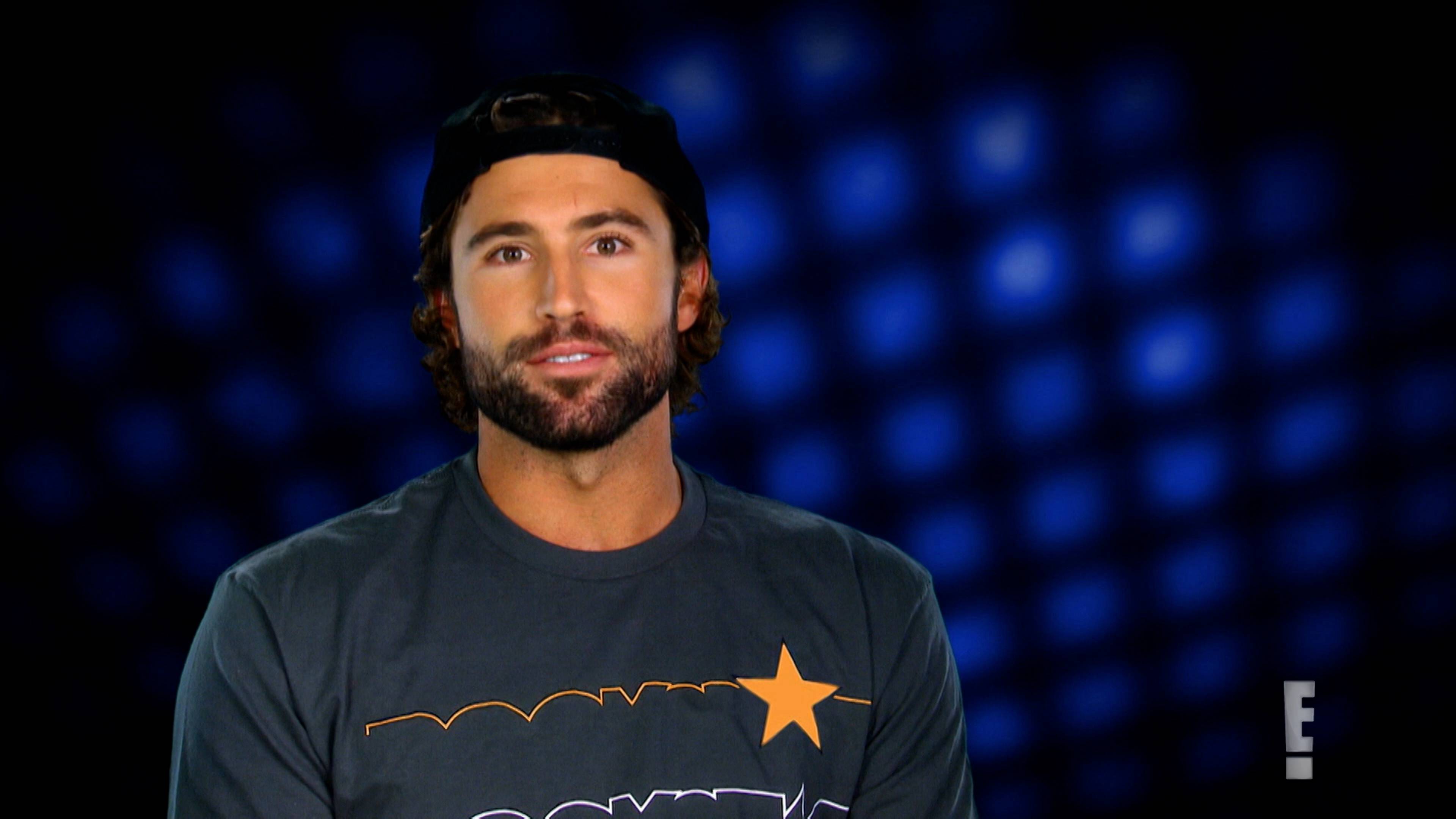 هوم إز وير يور مام إز