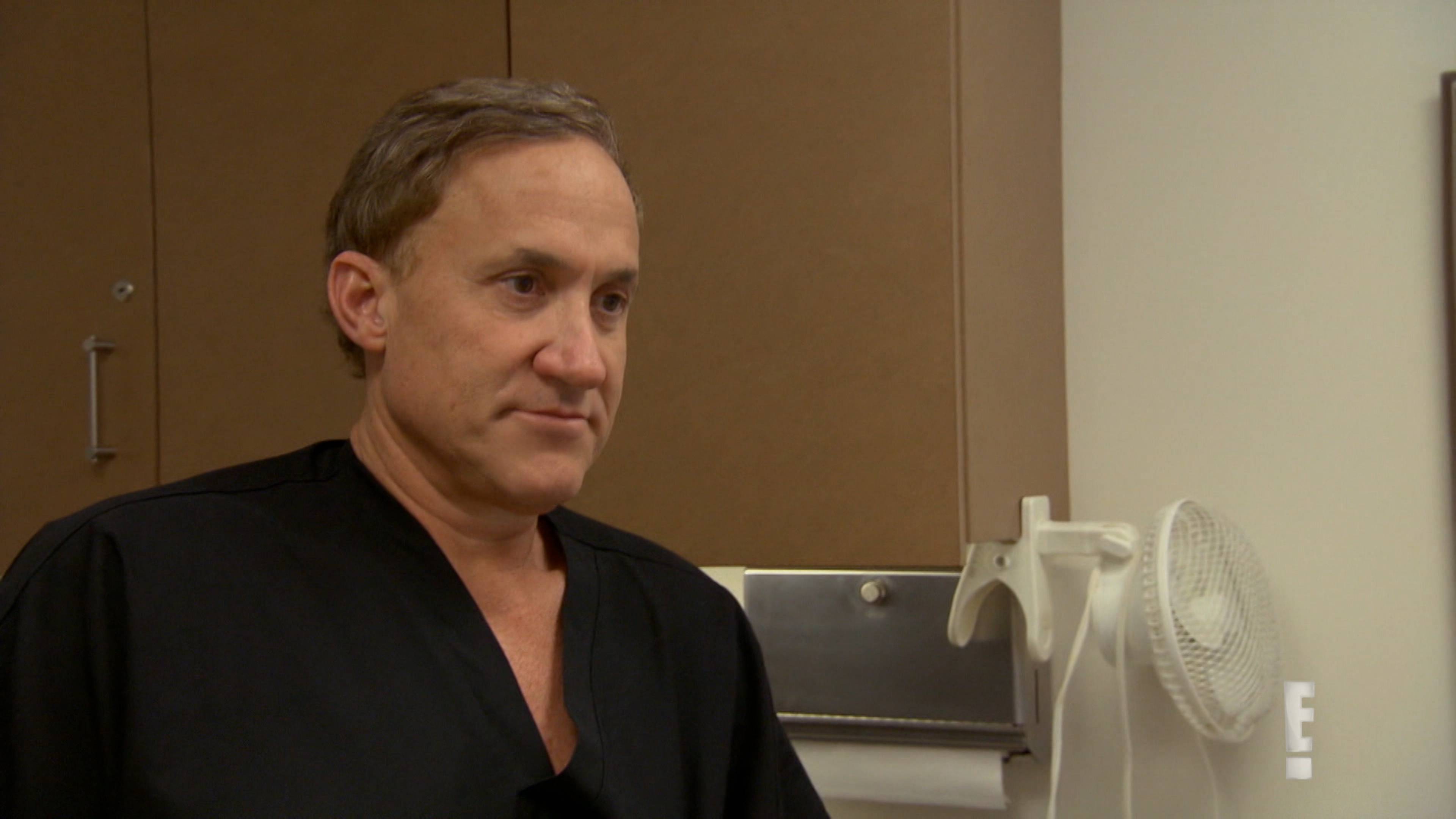 جانيس ديكنسون نووز بريست