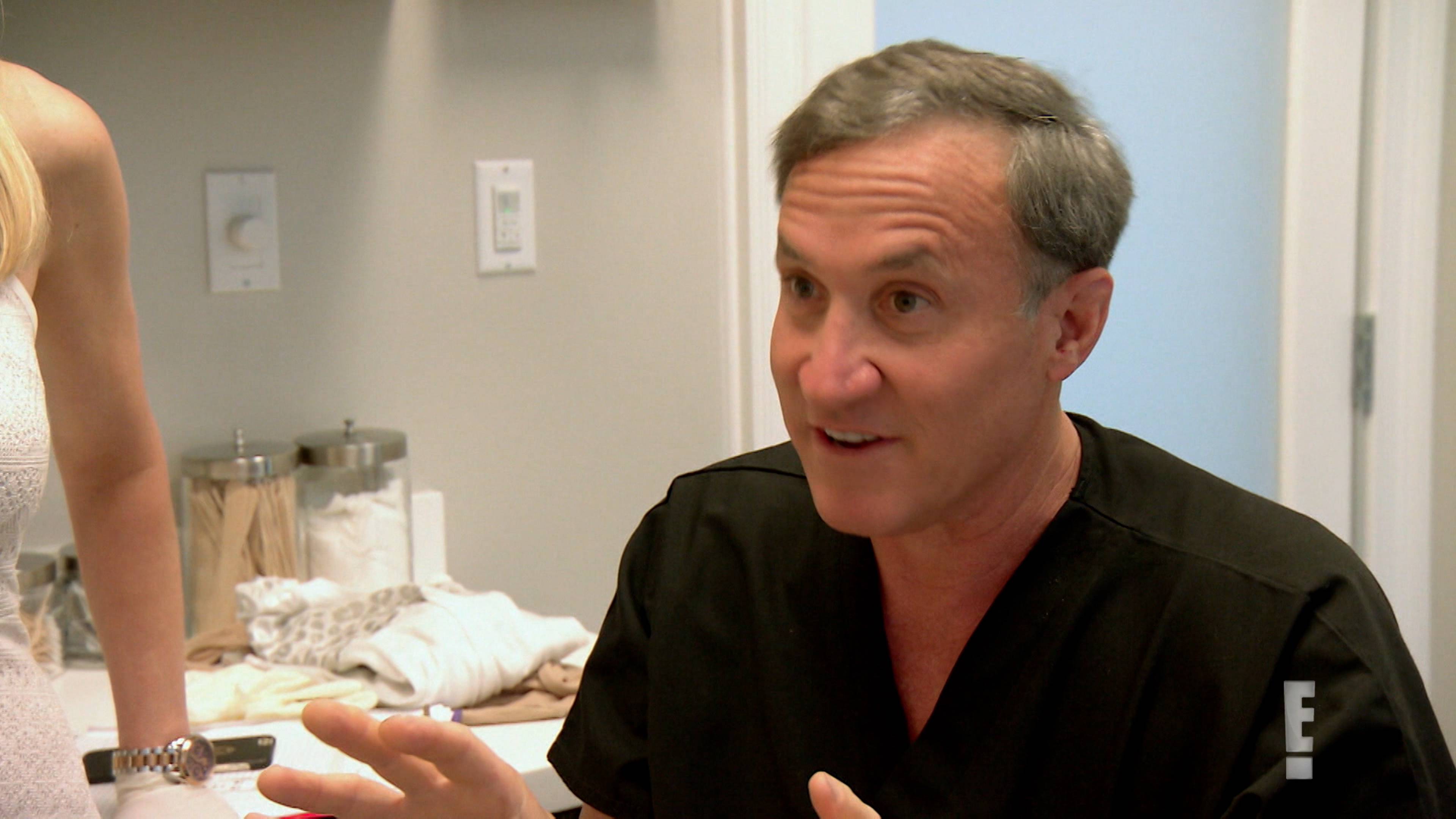 4000سي سيز أند كونتينغ