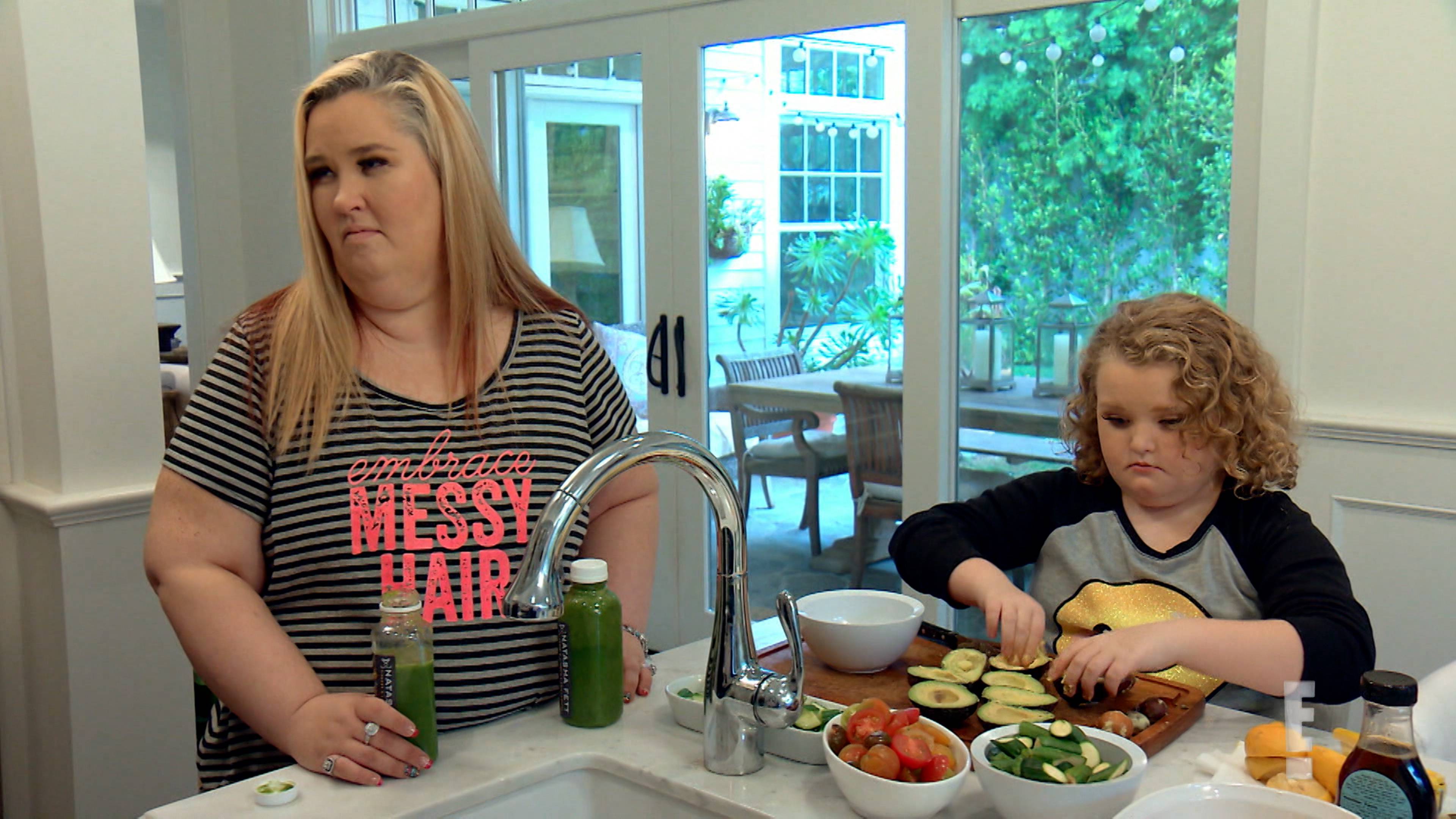 هير كامز تامي بو هو