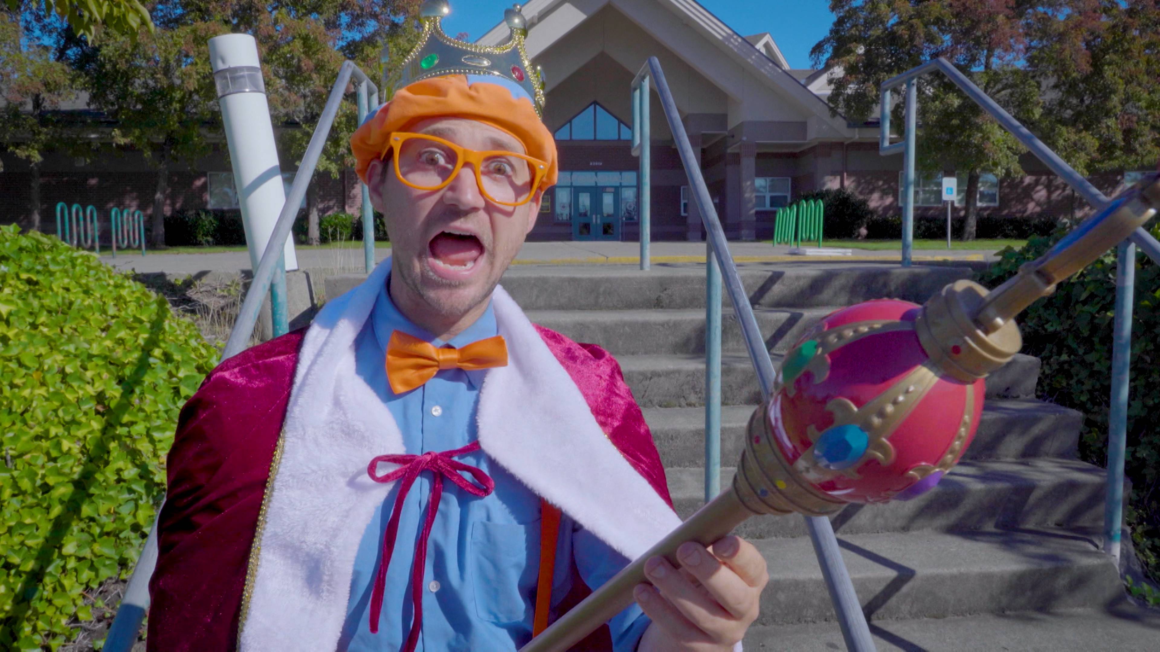 Blippi's Search For His Halloween Costume