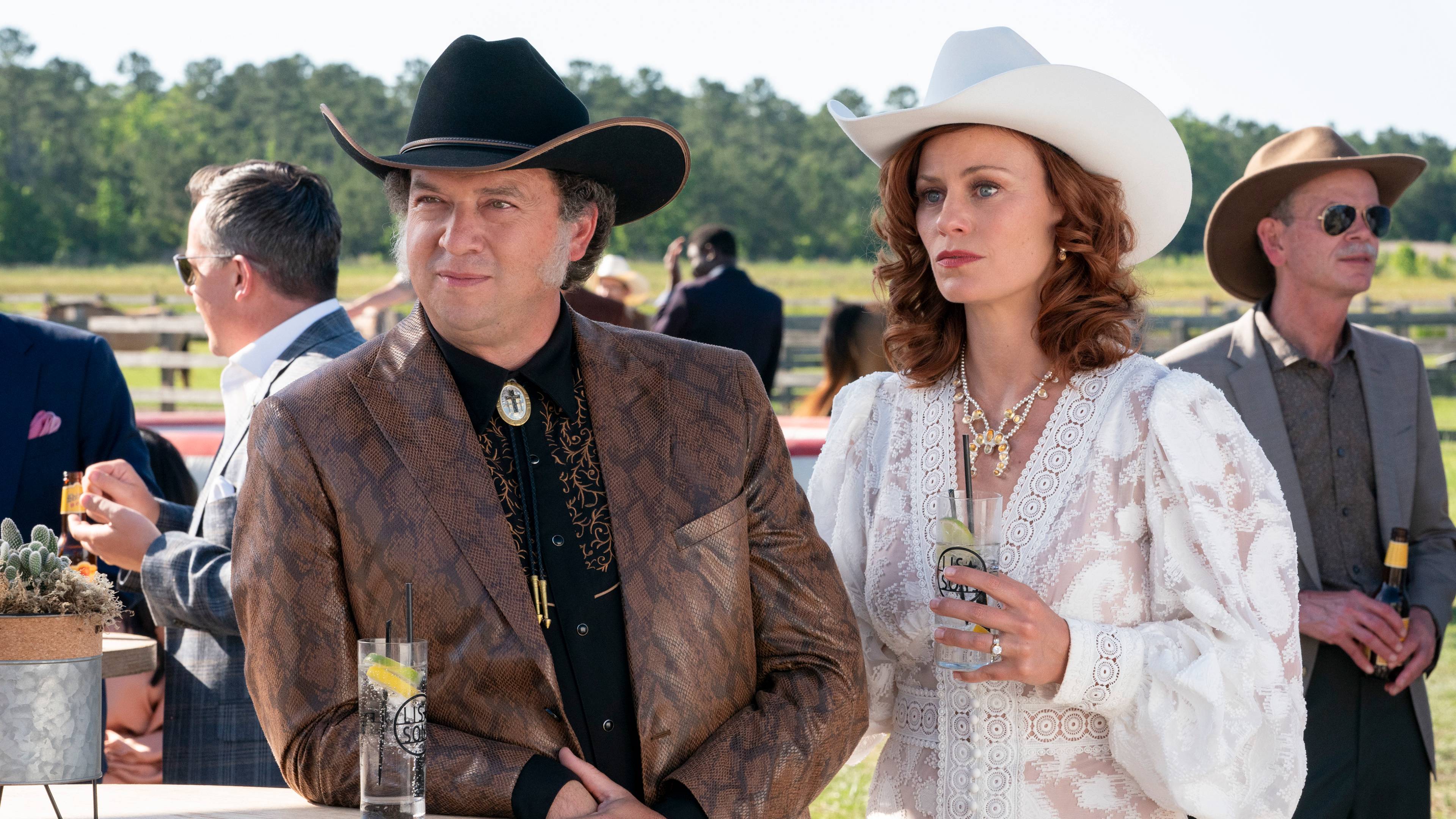 افتر اي ليف، سافيدج وولفز ويل كام