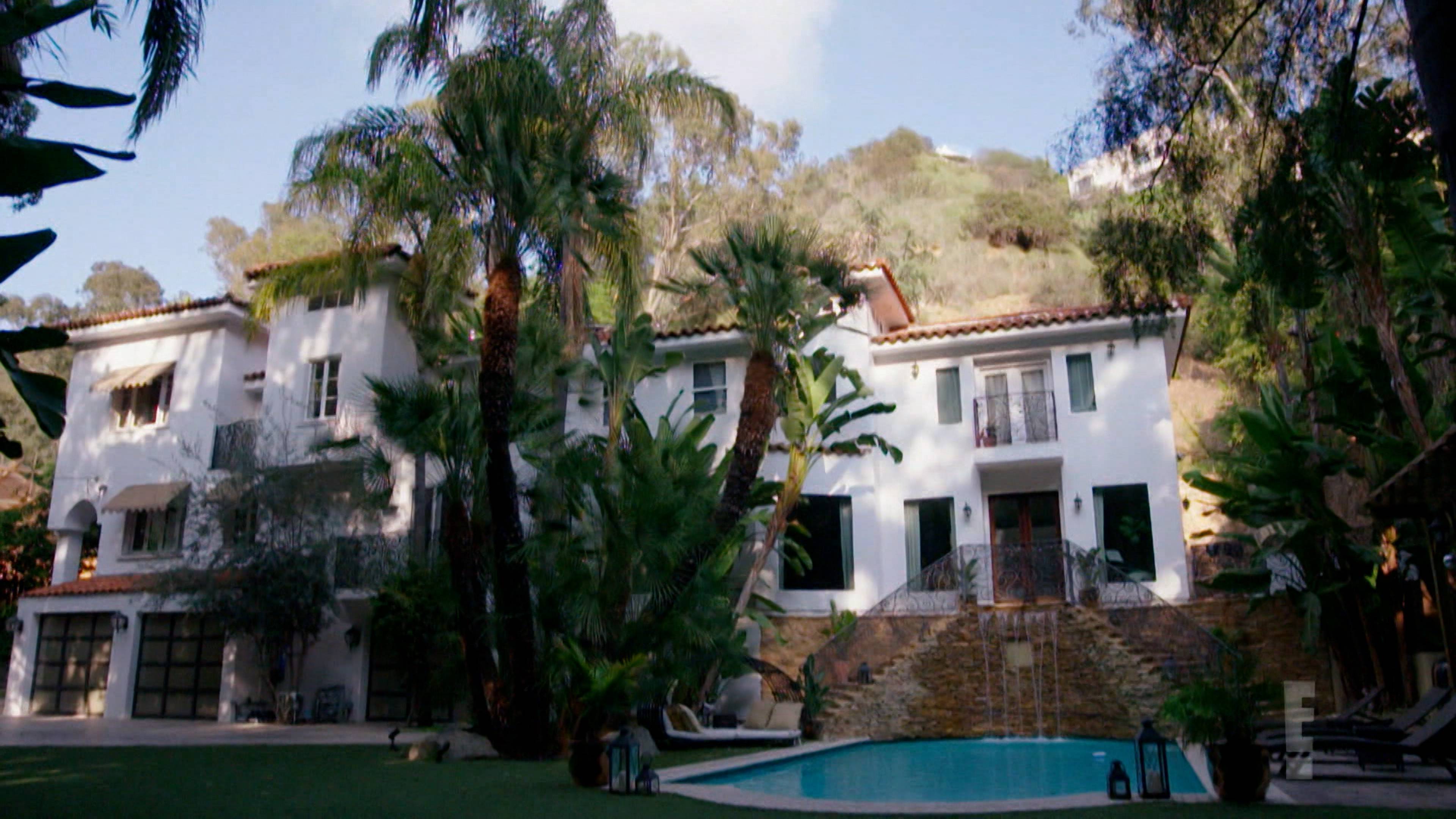 لاف مافيس ستايلي