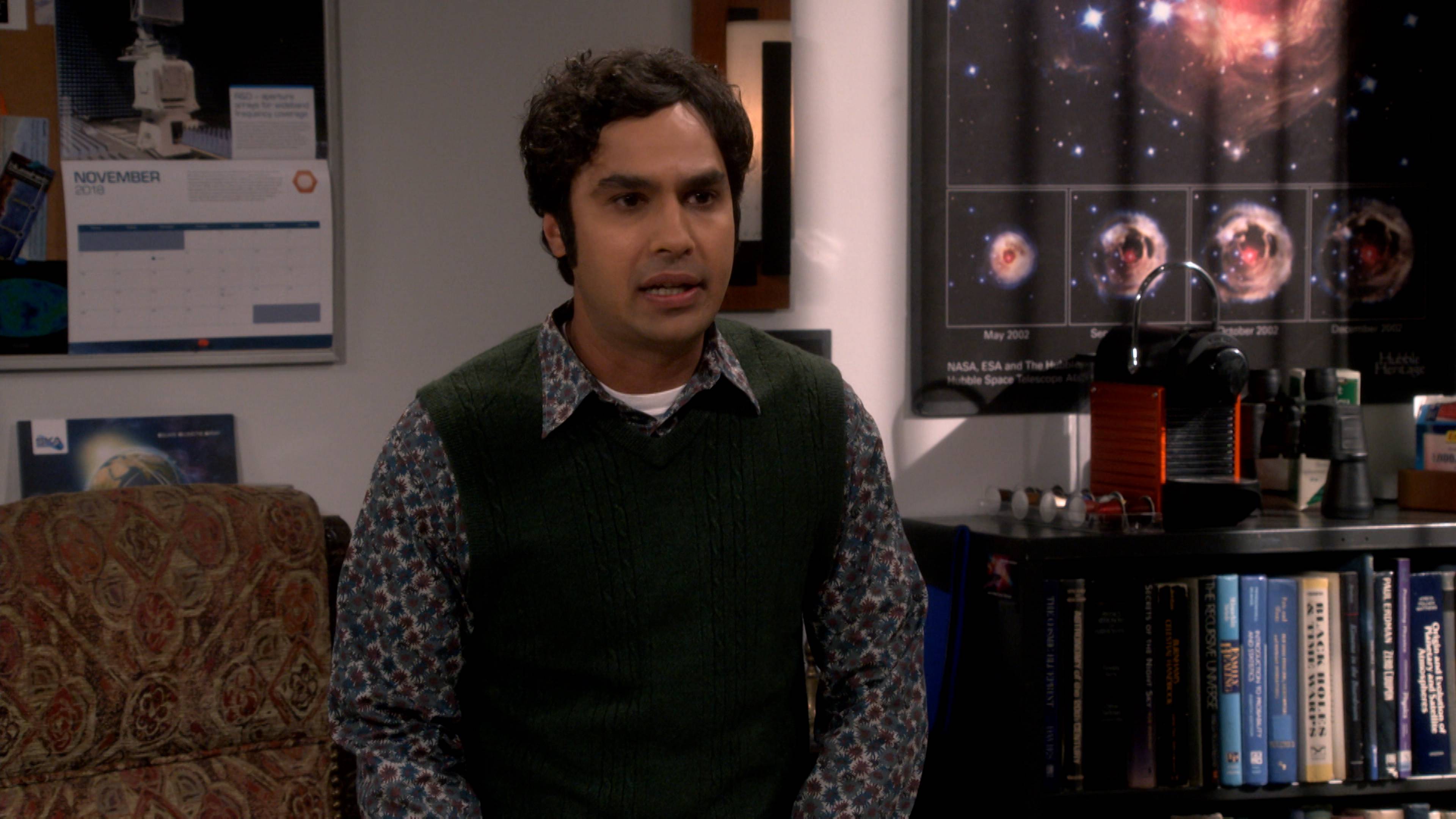 تحت القبّة الفلكية