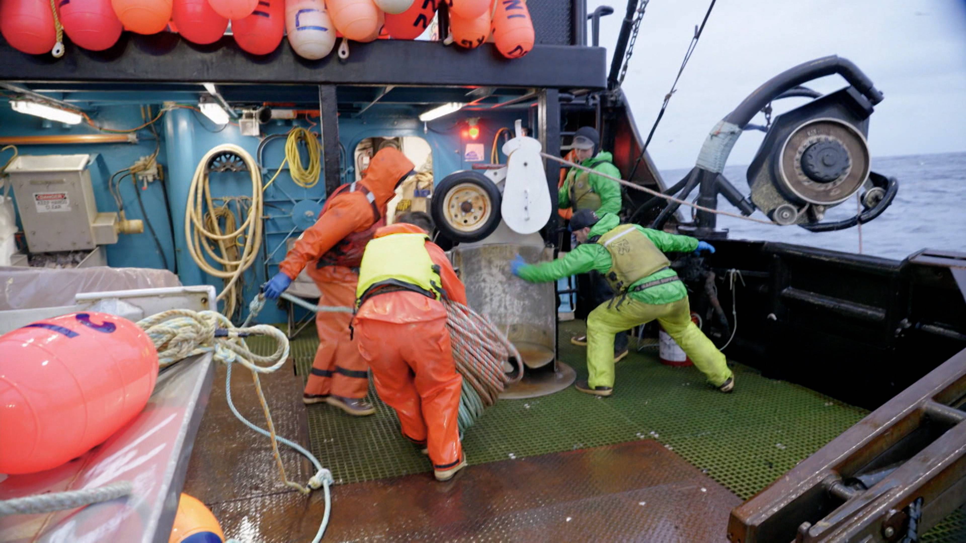 أخ في الخليج