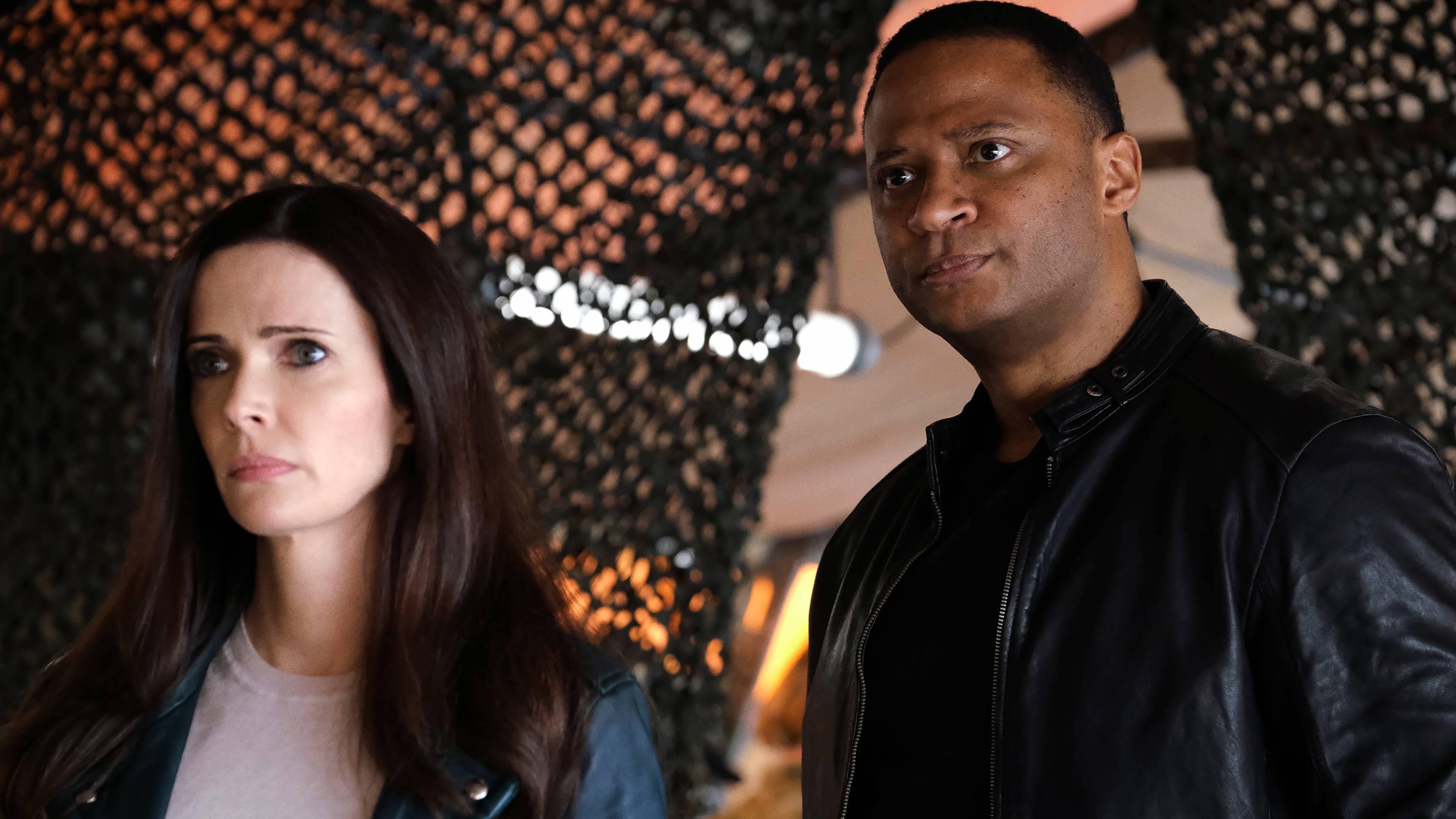 ثرو ذا فالي أوف ديث