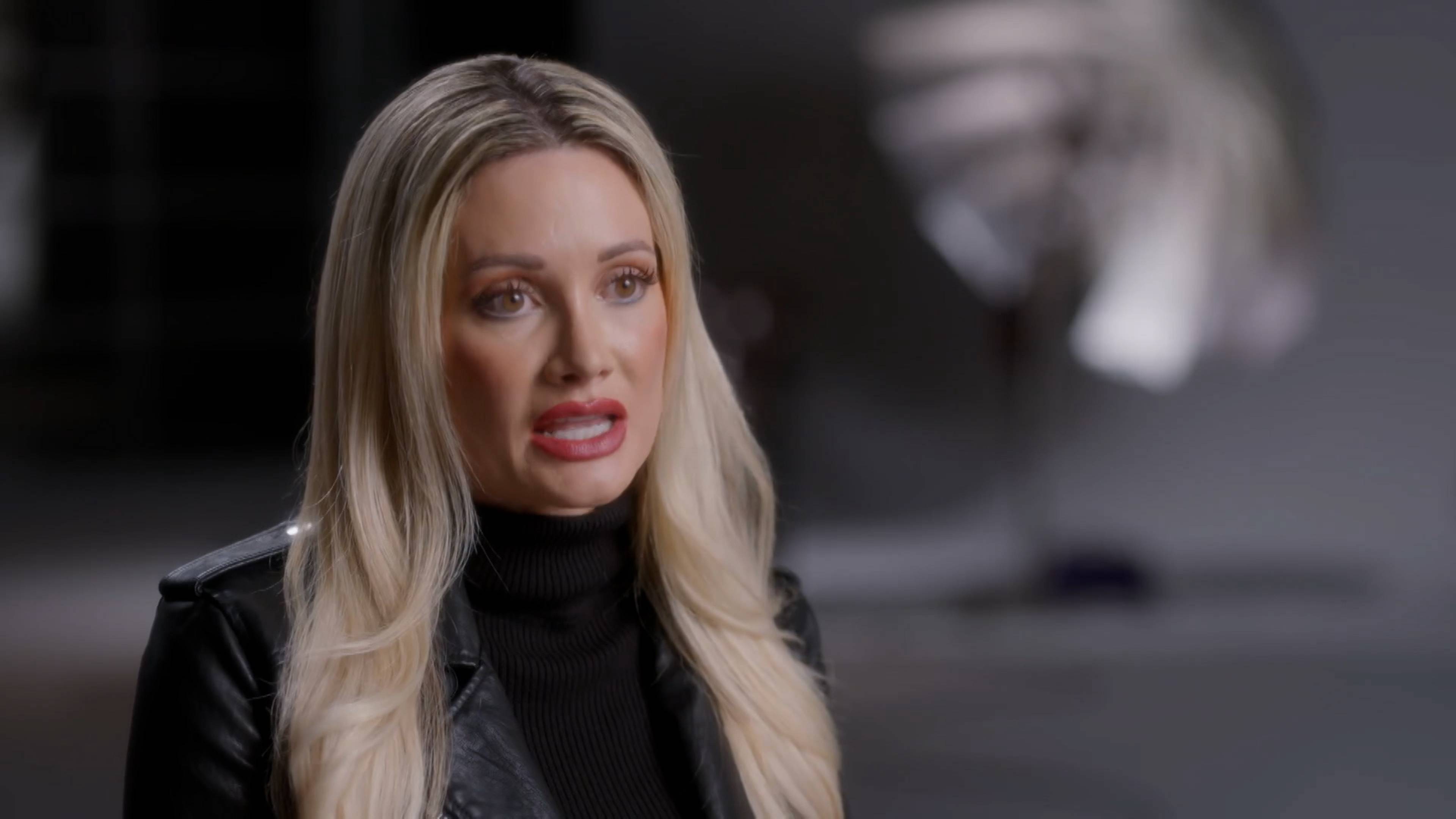 الخيانة والعارضة