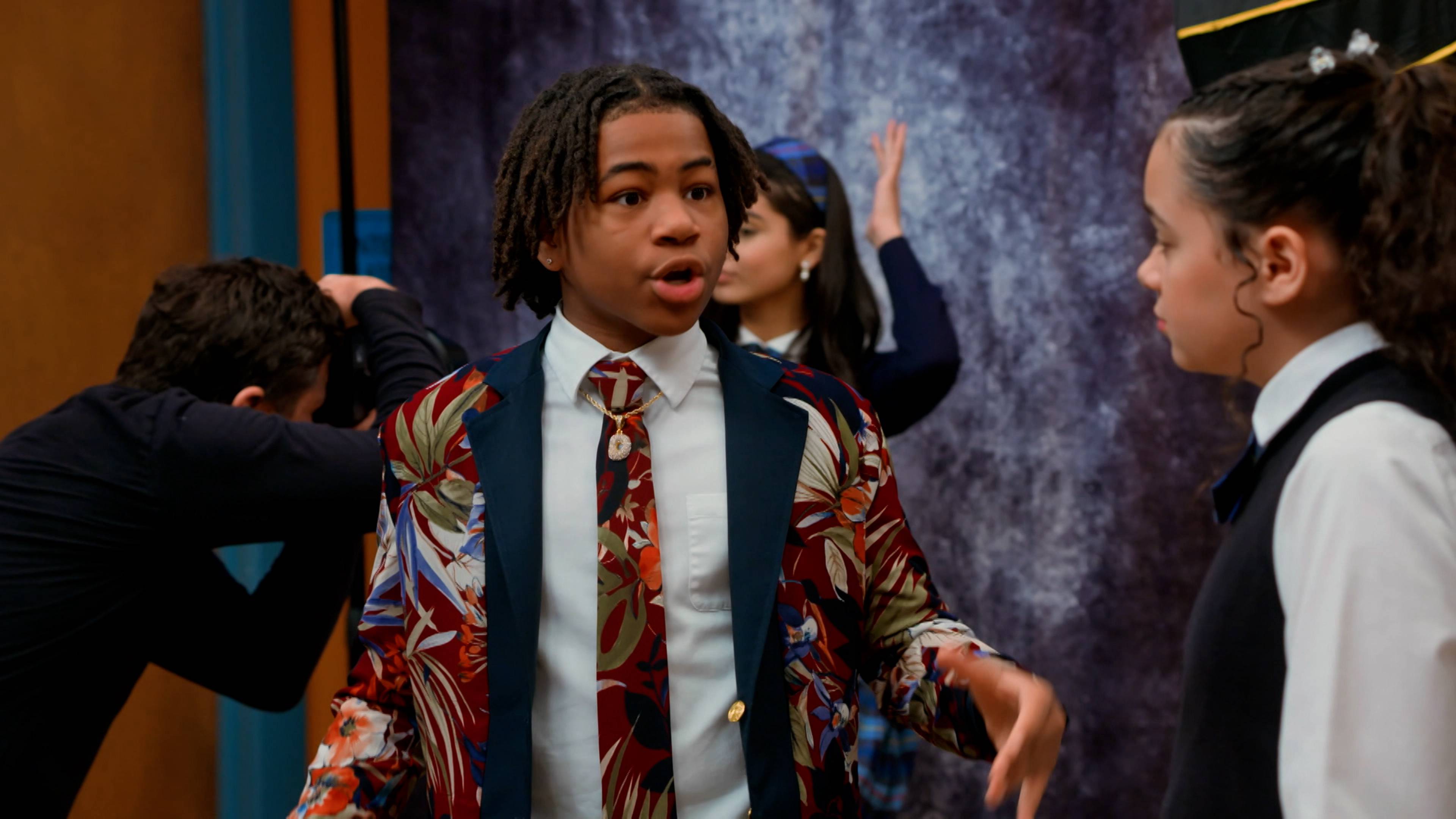 Mo Viral, Mo Problems