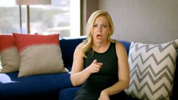 Melissa Joan Hart's Dolphin Dilemma