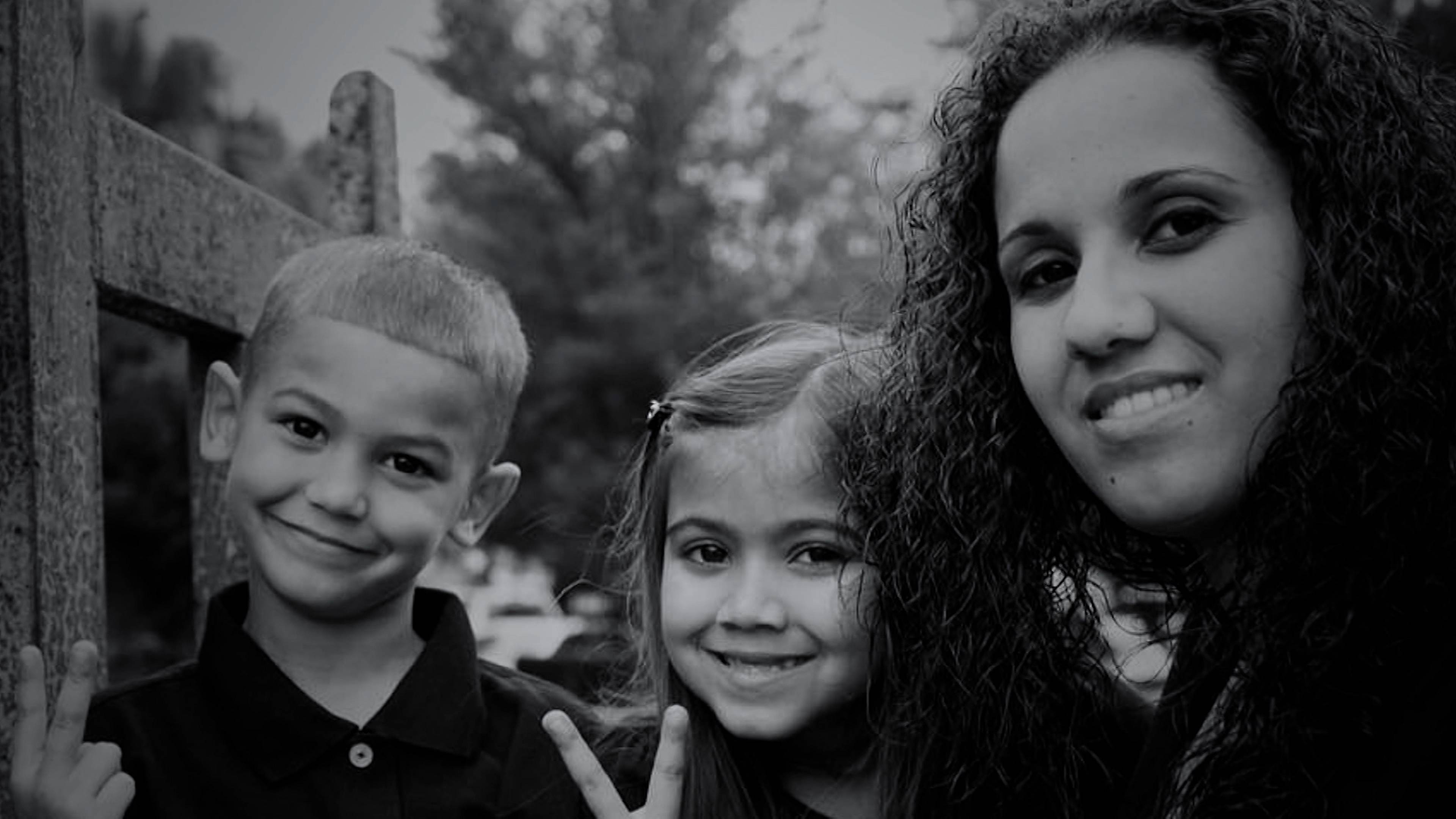 يسينيا نيفيز