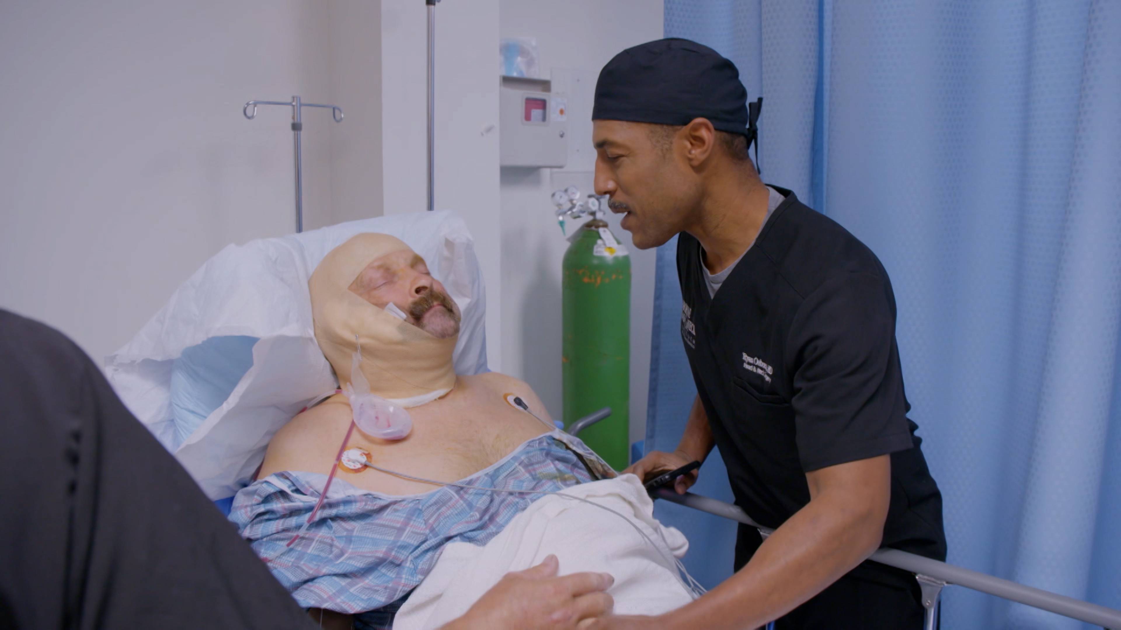 ورم العنق الناطق