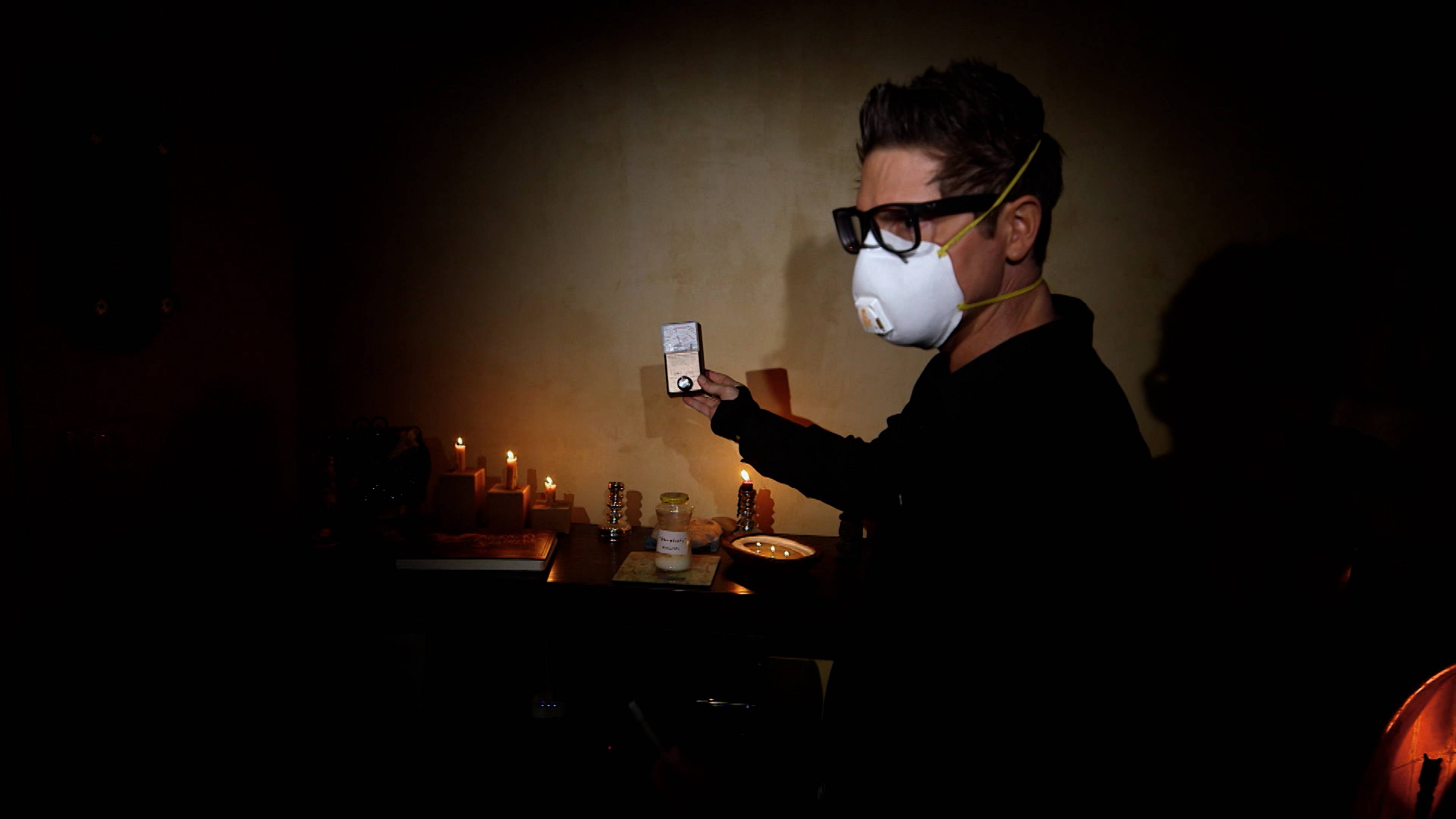 بيت دعارة السيدة المرسومة