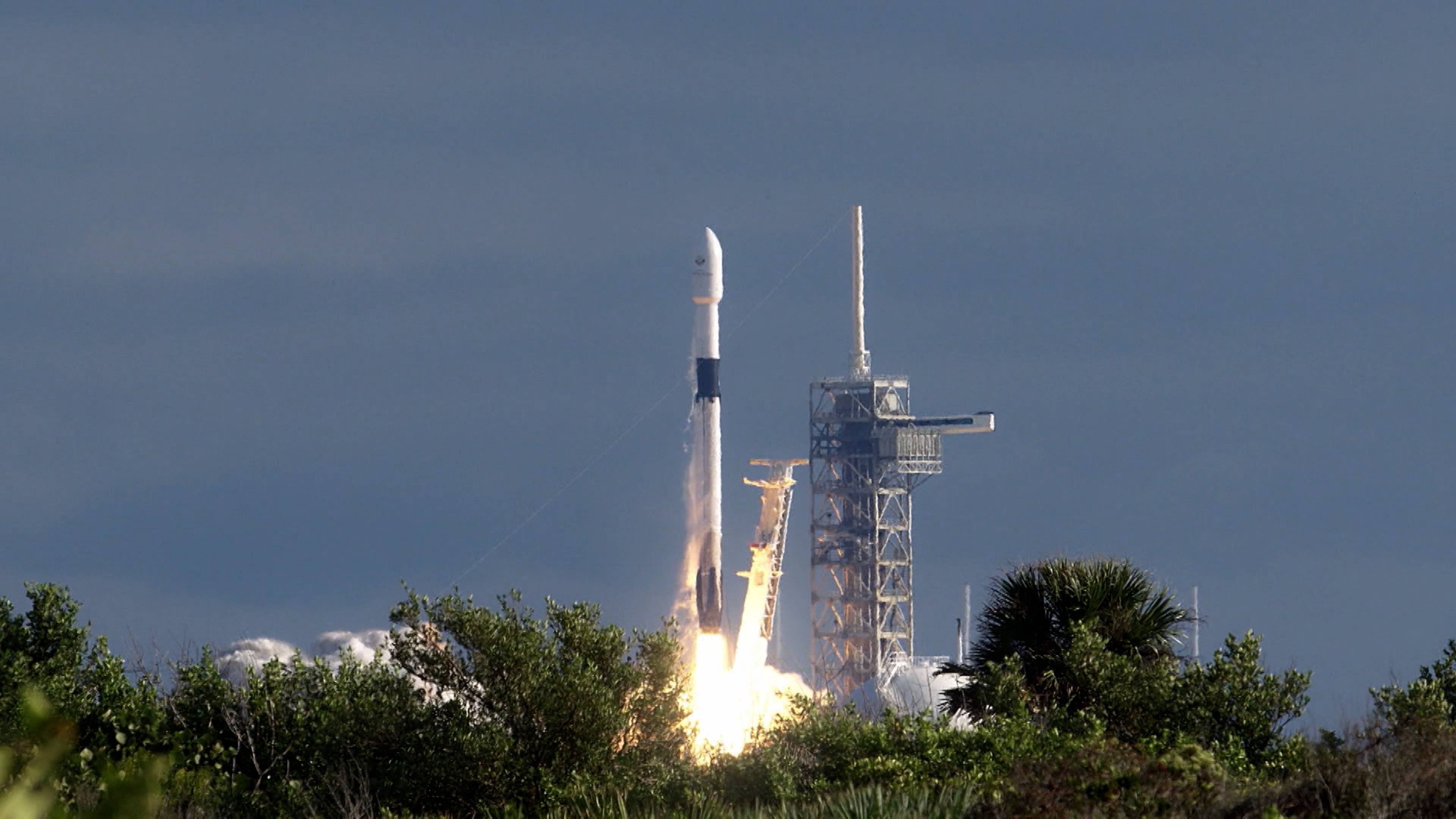 Falcon 9 Mystery, Demonic Wall Climber