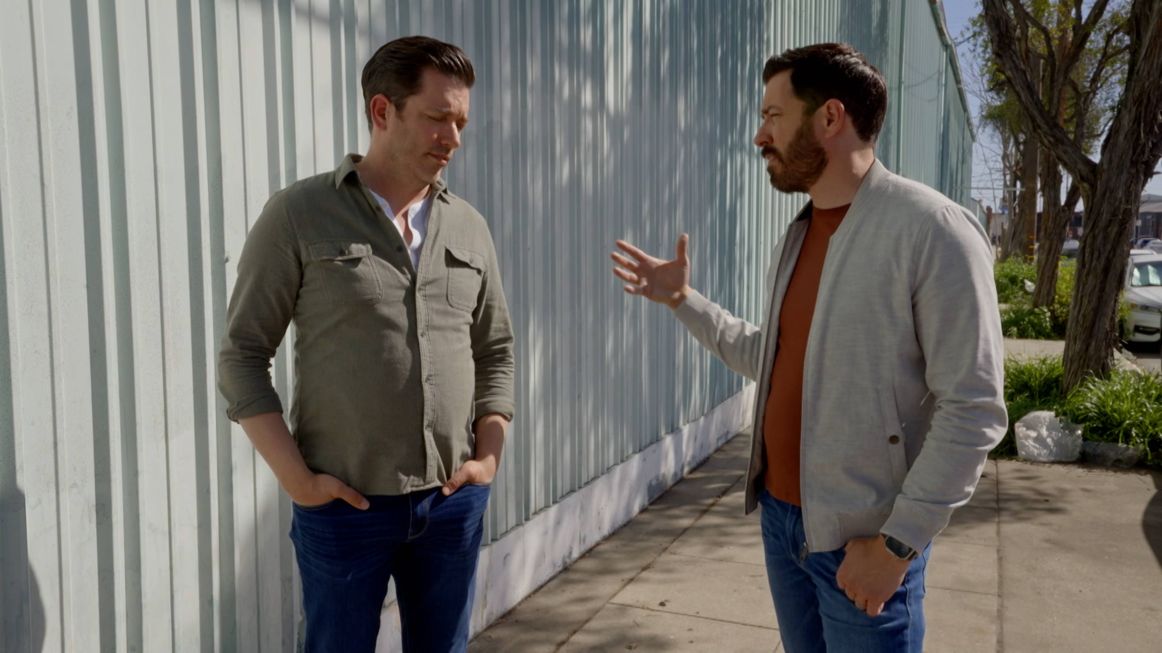 نزيف الأموال