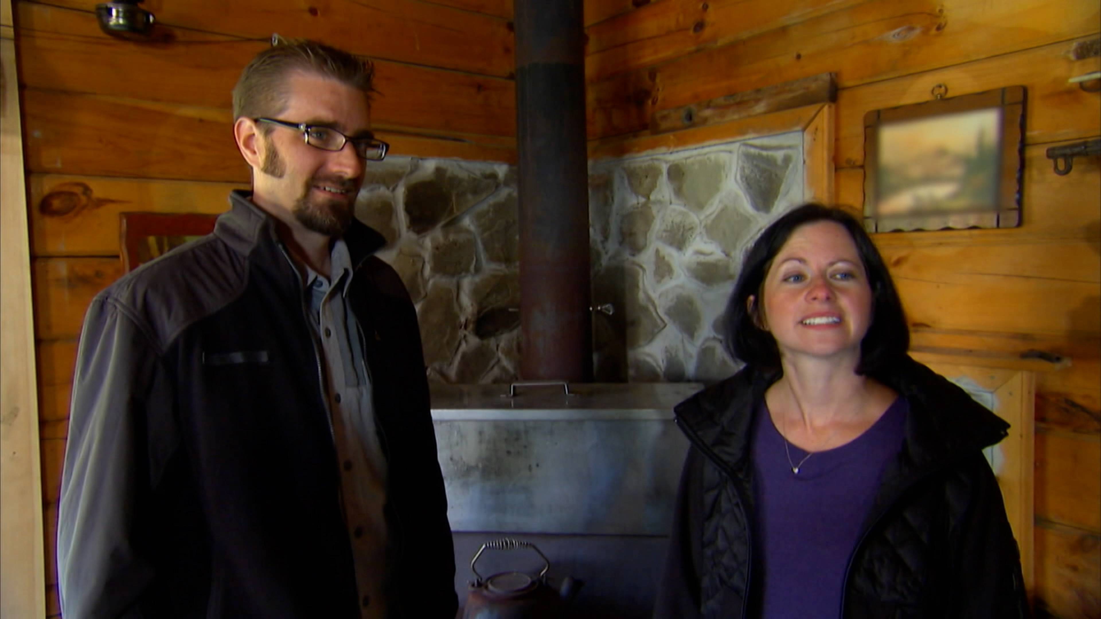 عائلة من ستة أفراد تنتقل إلى منزل صغير