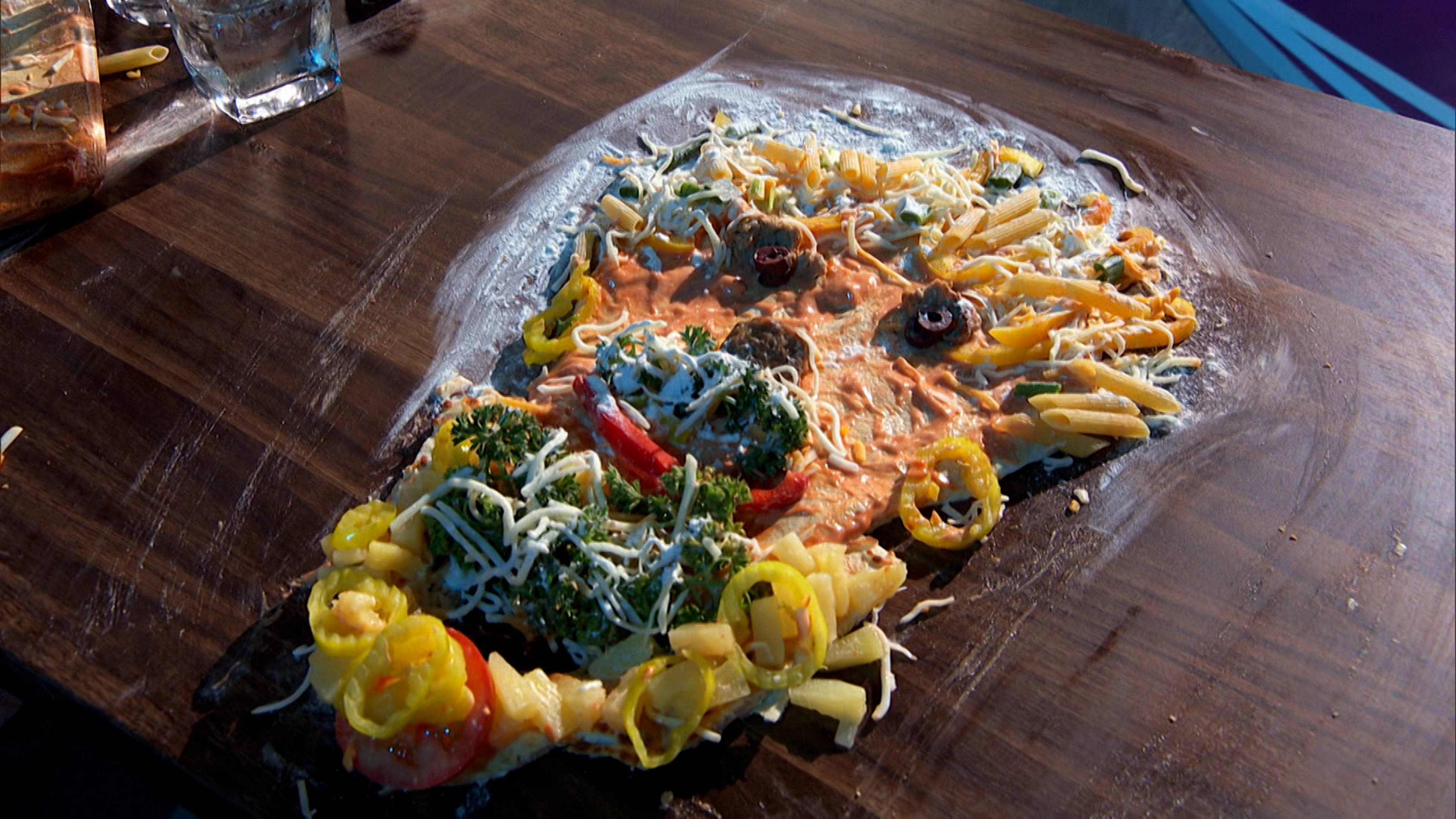 يفي رجل البيتزا بوعده