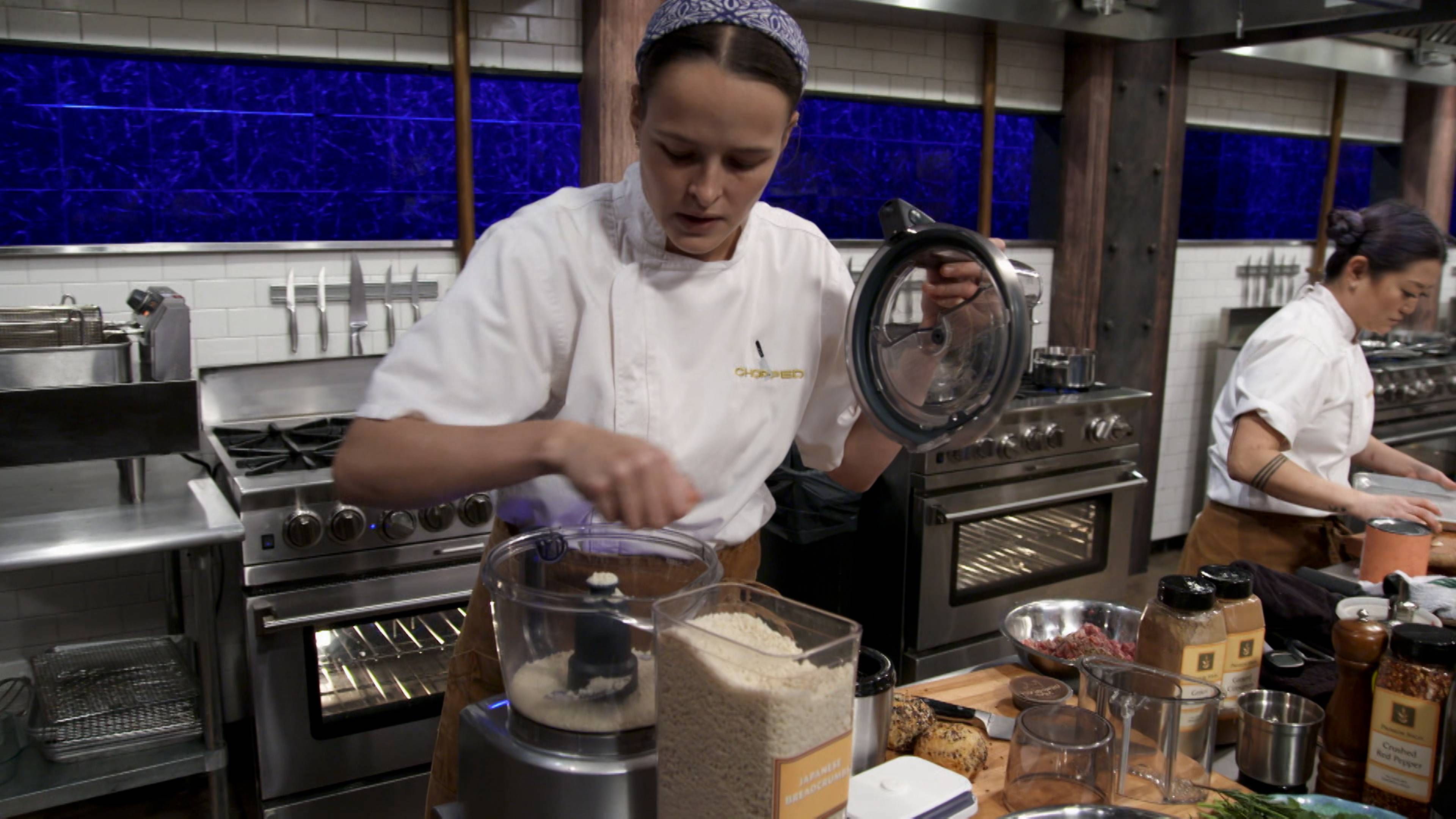 البحث عن شيف مساعد: المعركة الأولى