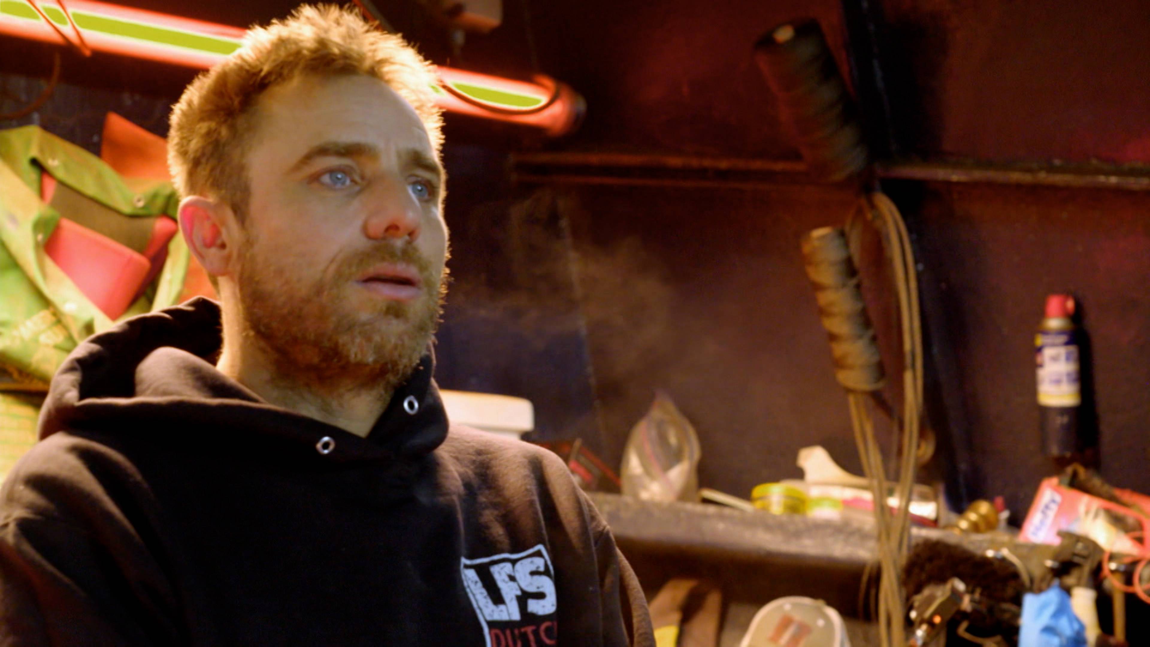 احذر الأمواج العاتية