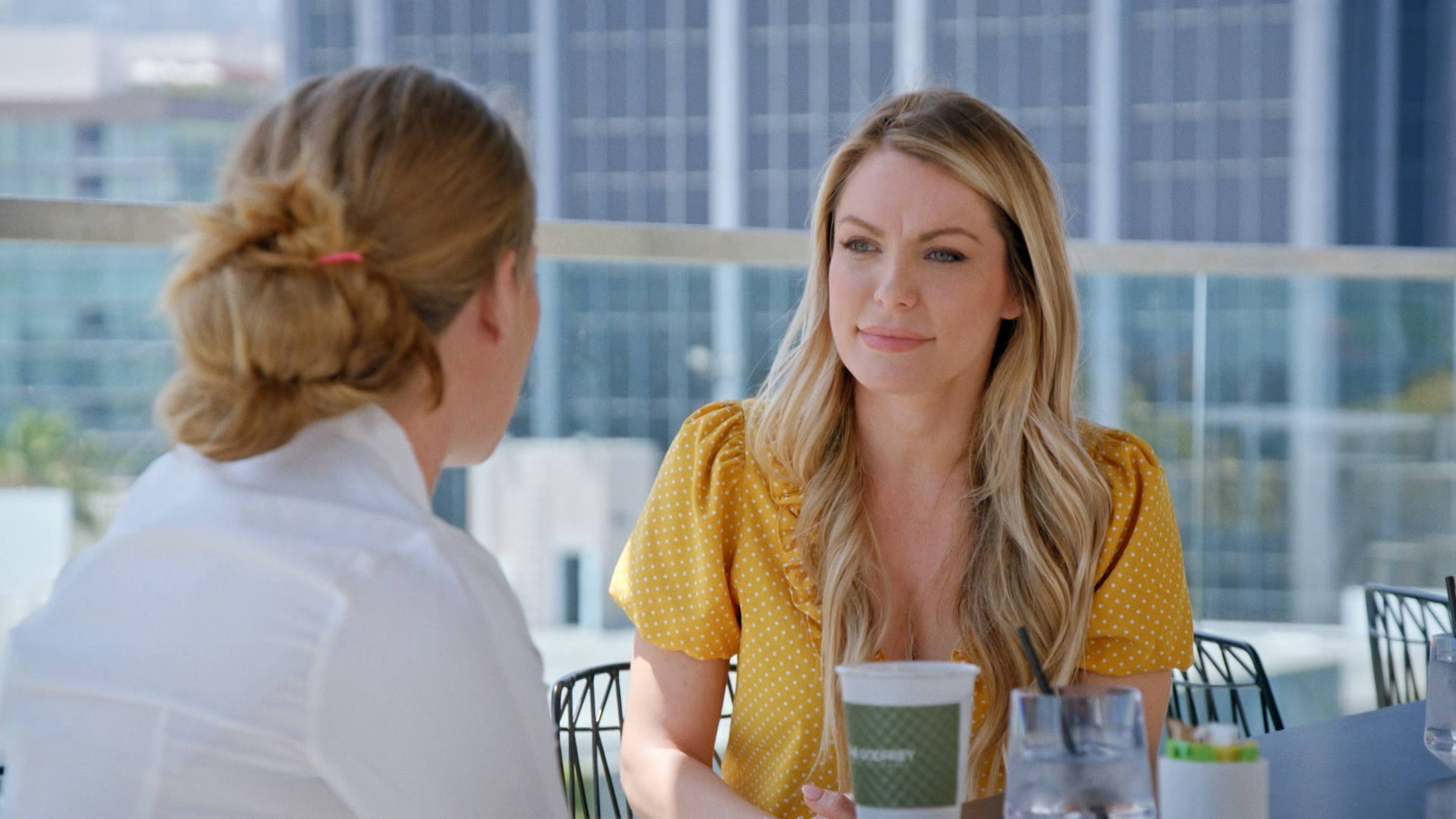 قليل من المساعدة من أصدقائي