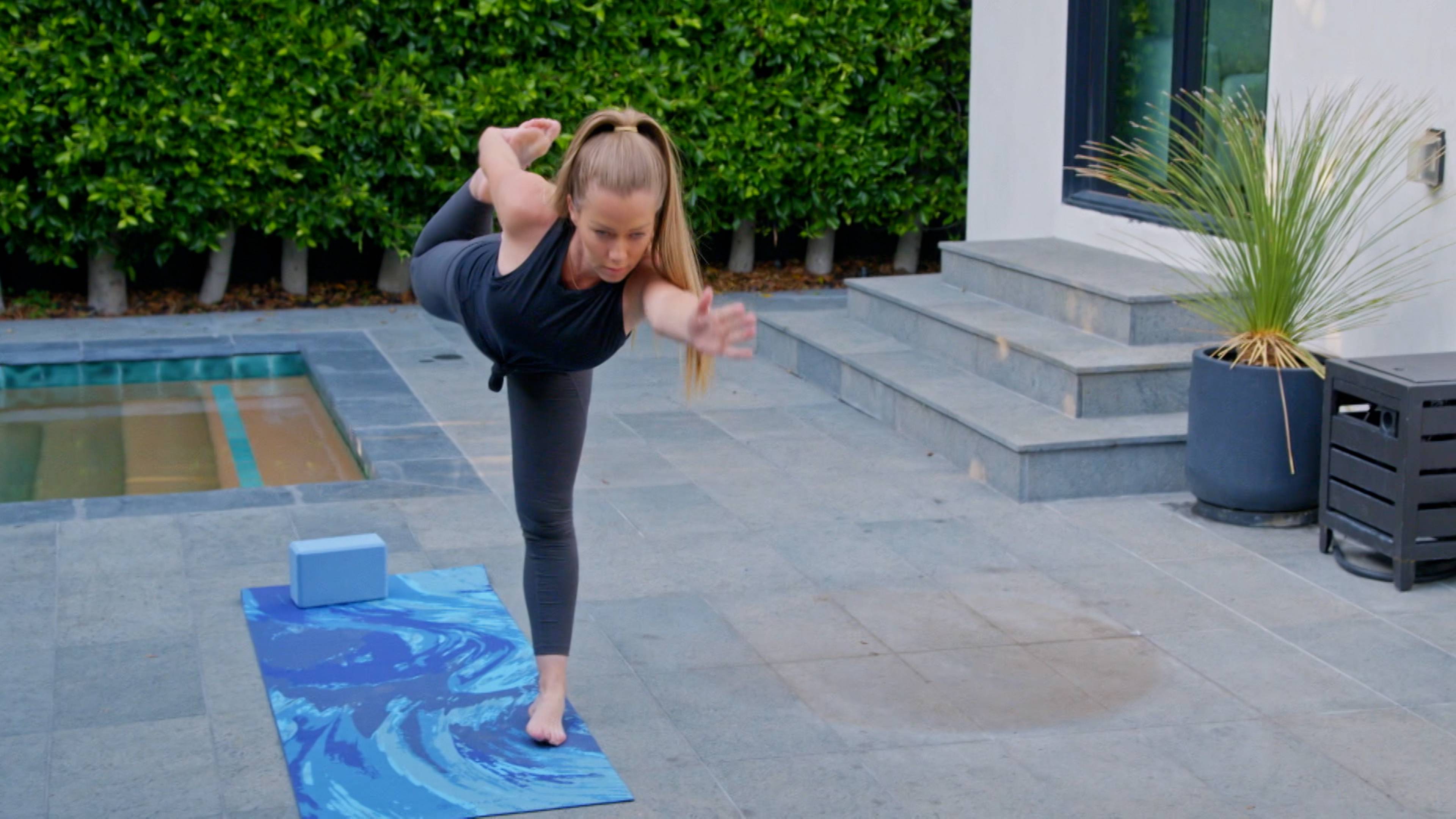 أقرب إلى الإغلاق