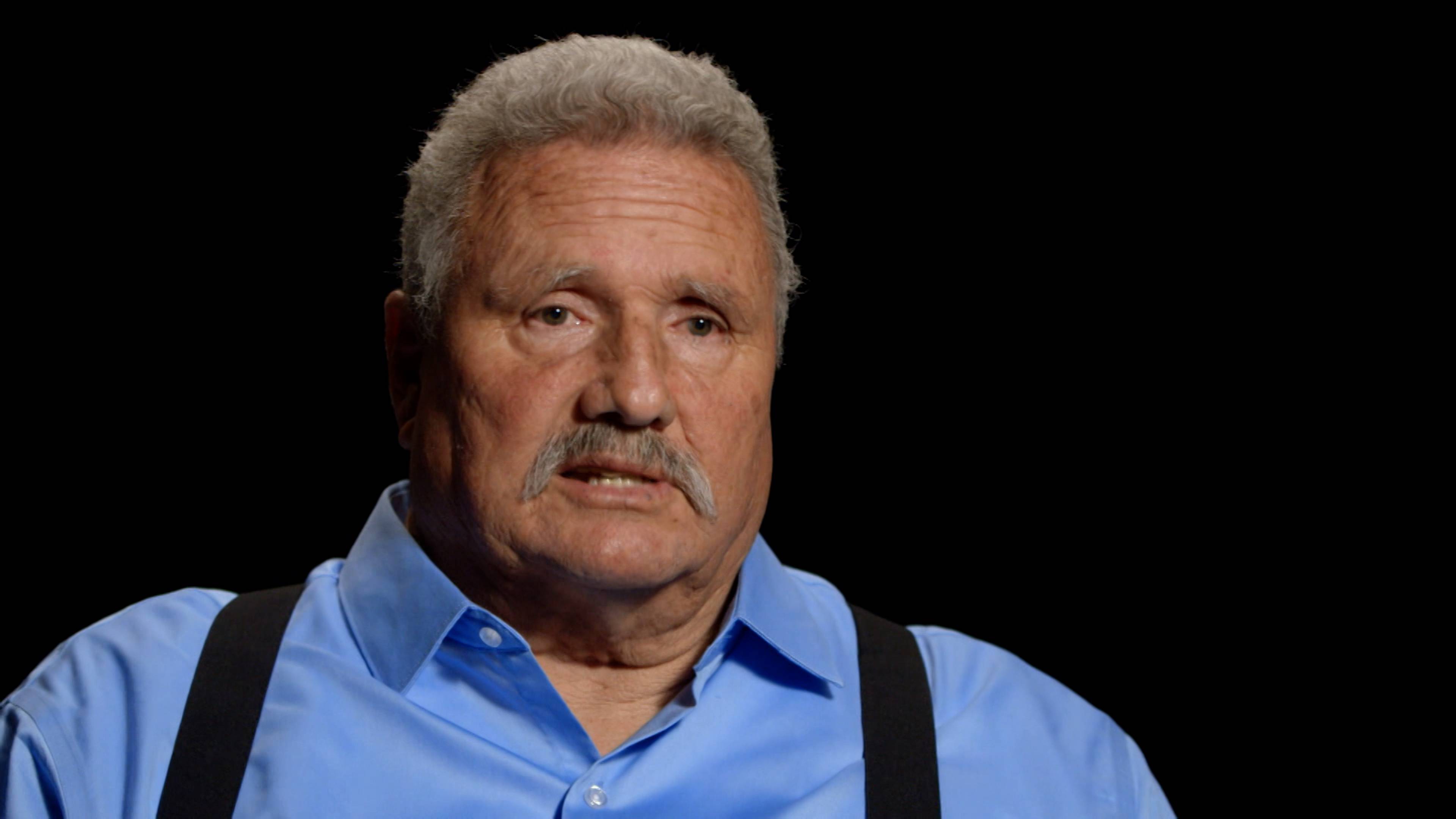 وَحِيدًا تمامًا