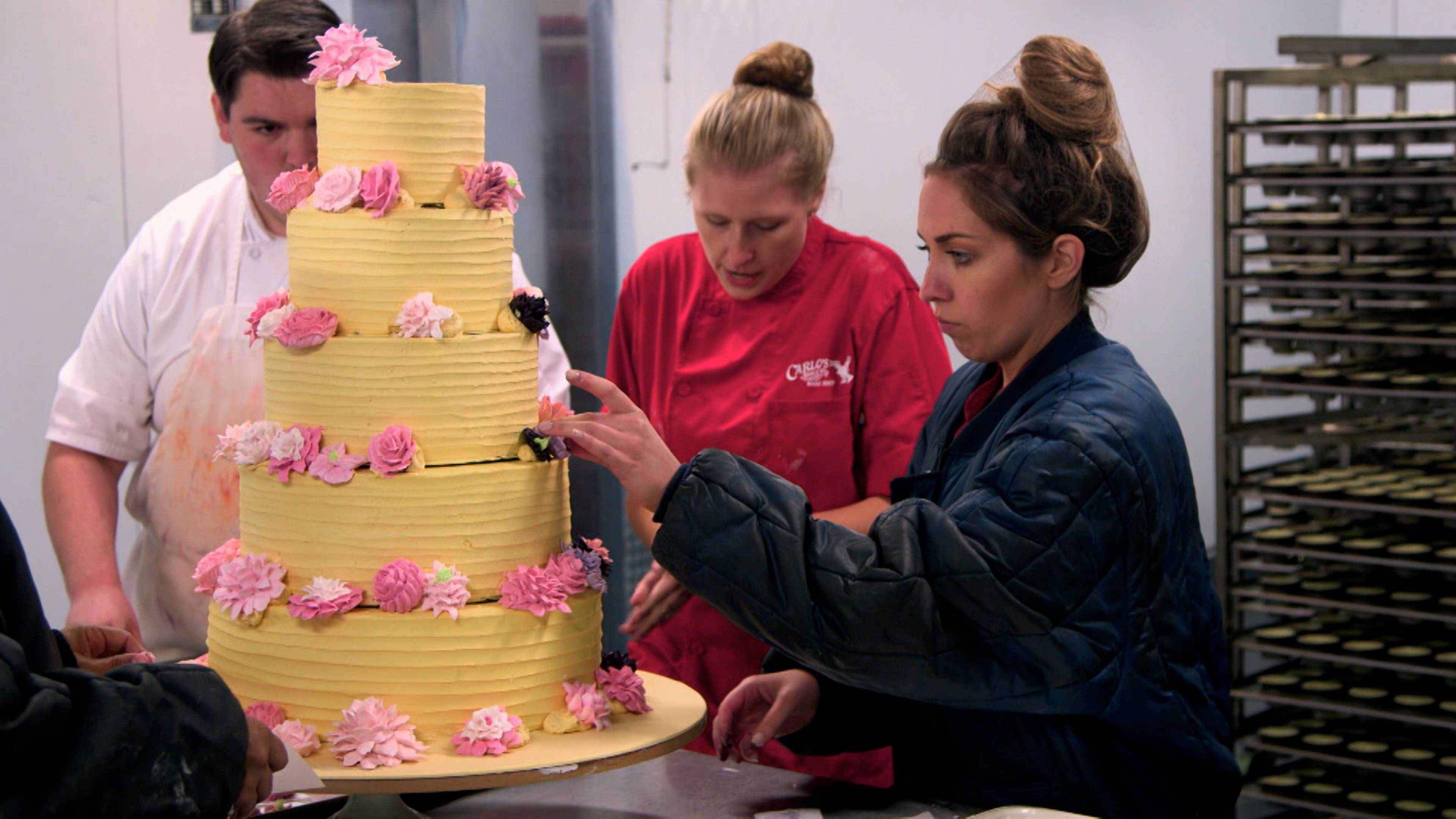 أجراس الزفاف وقوة الزهور