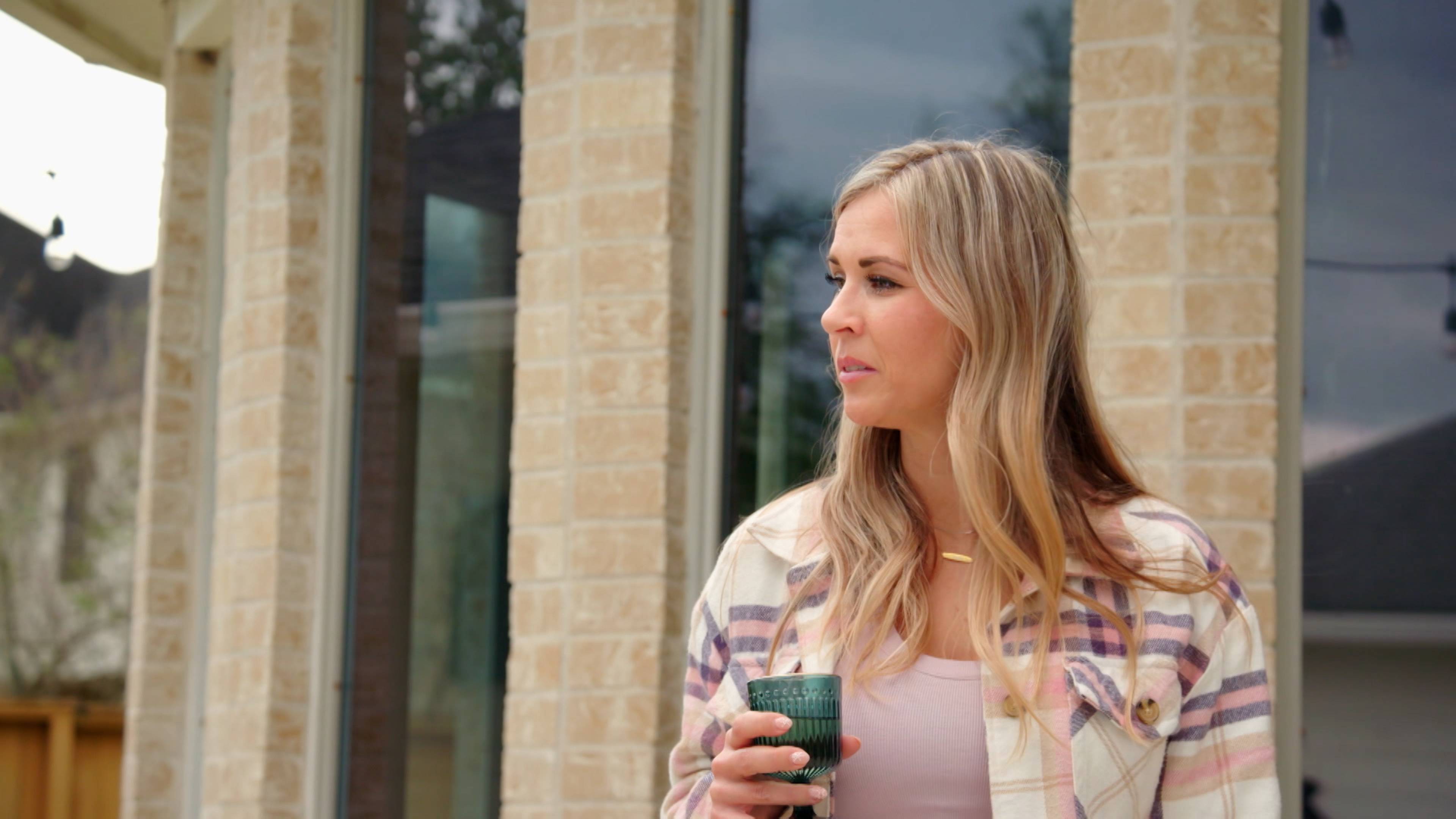 آفا والرقصة الأولى