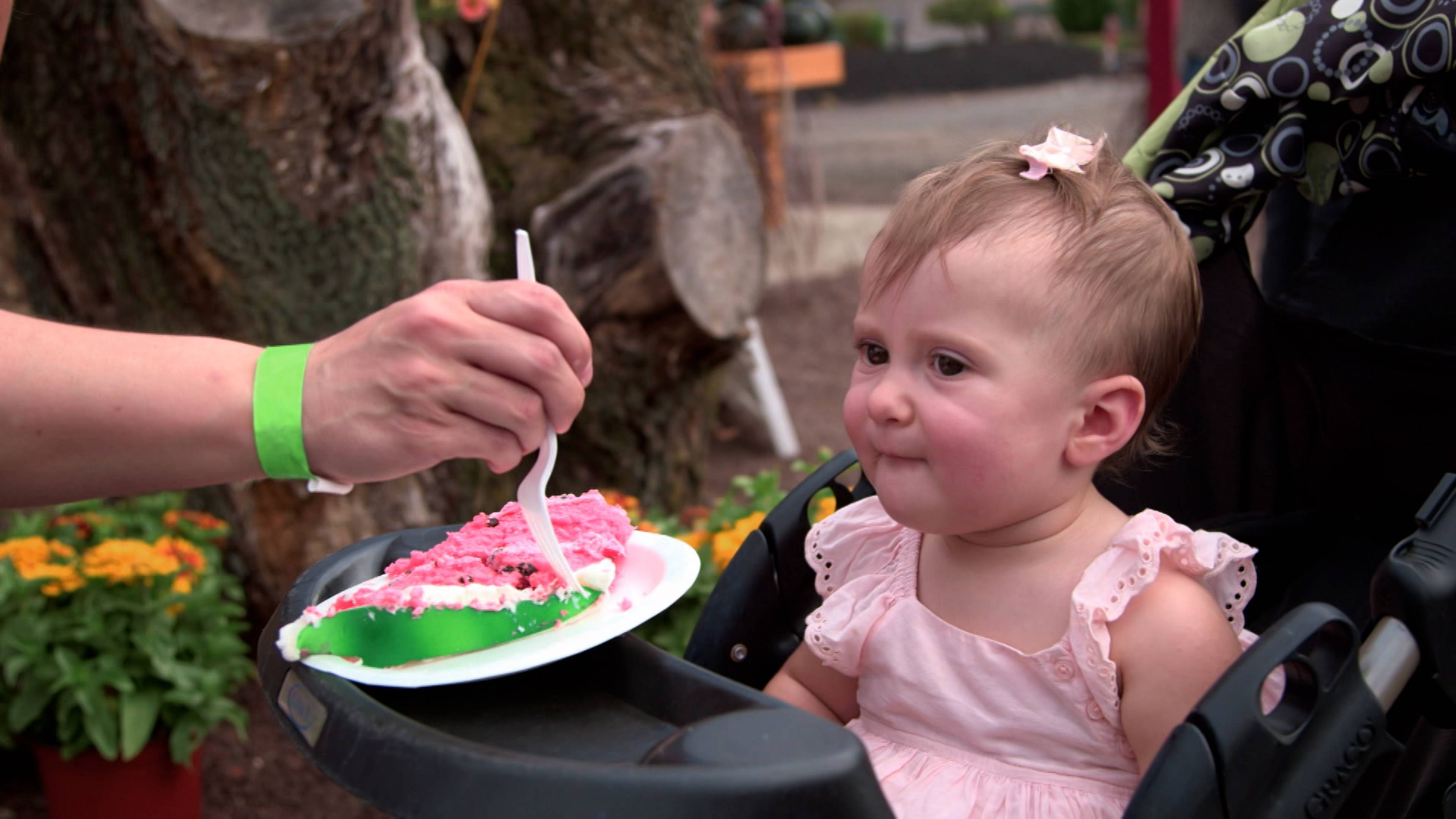 أمواج والبطيخ