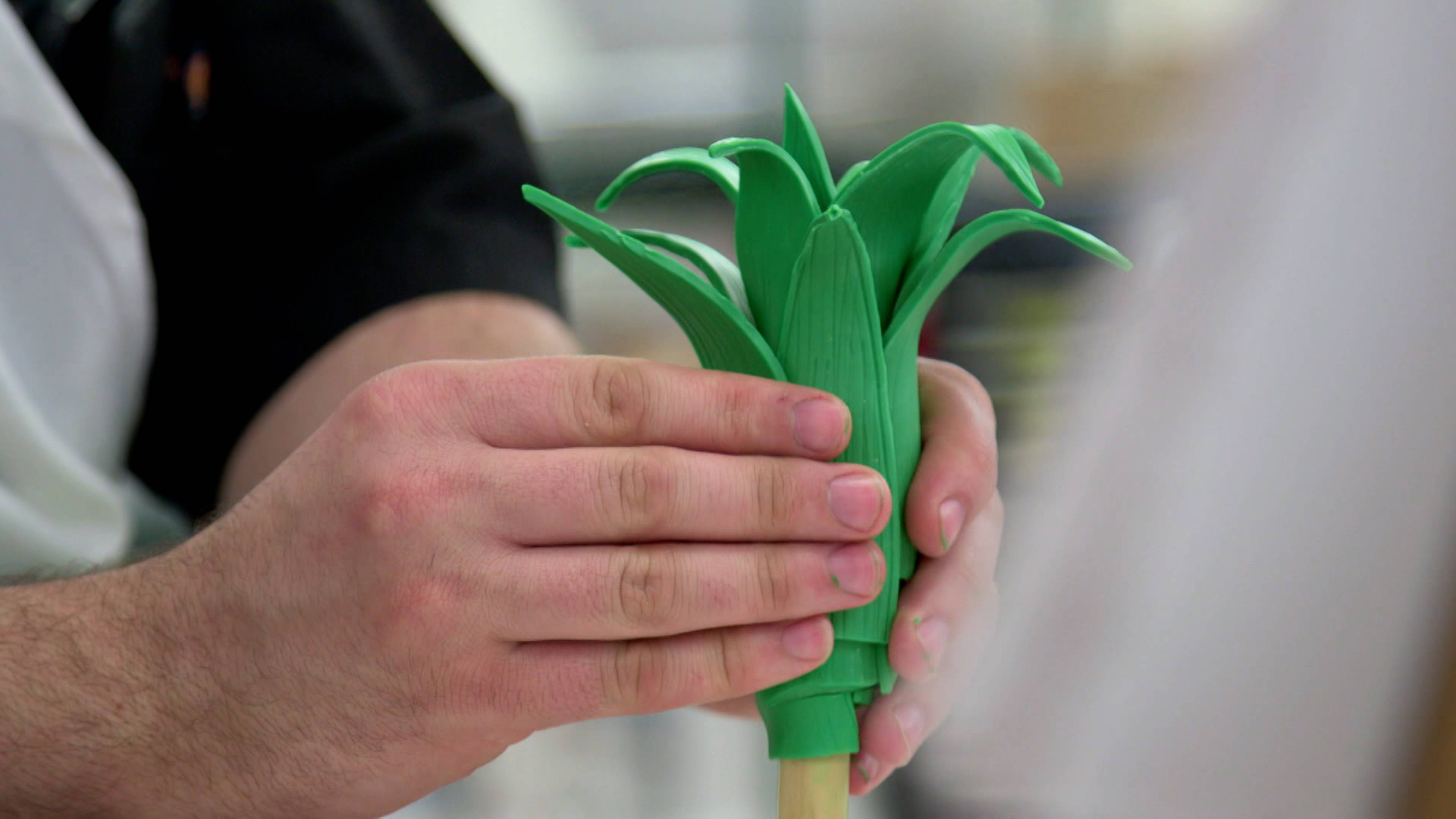 تماثيل الغارغويل والأناناس