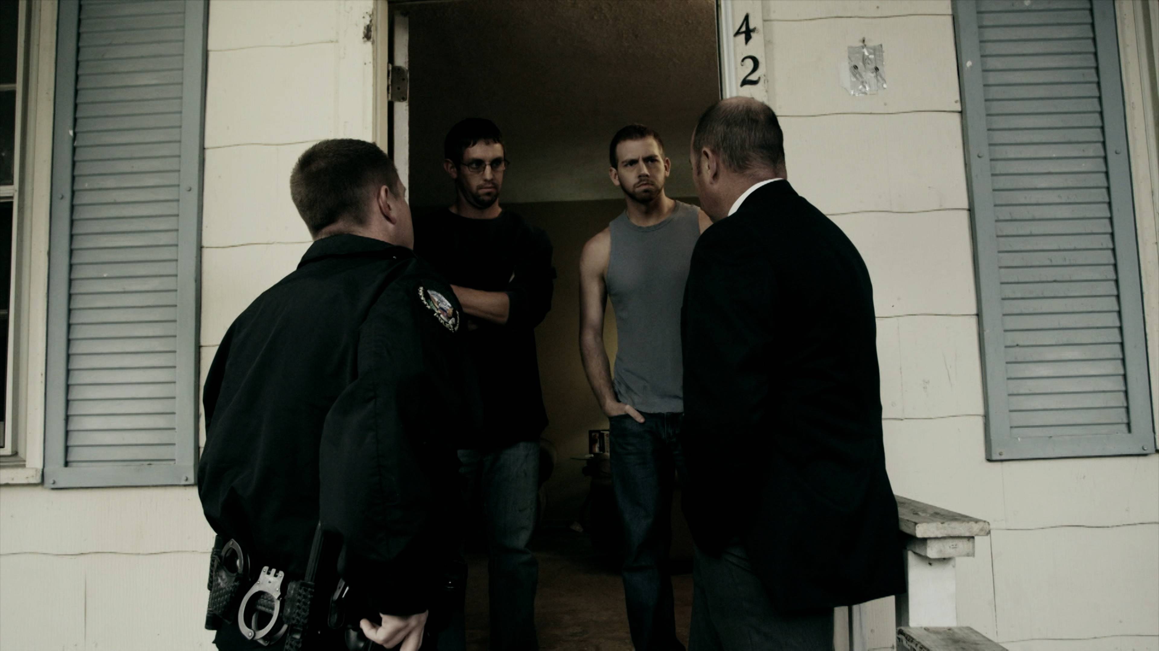 الشيطان يرتدي الأحذية الرياضية