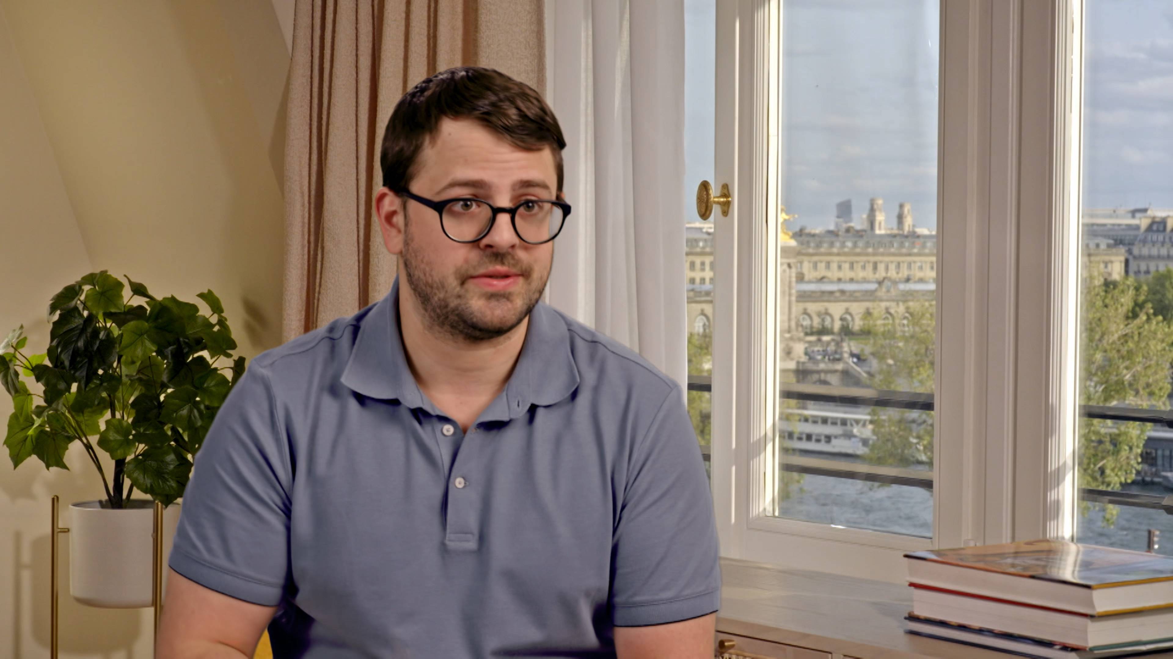 كالنبيذ الفاخر والجبن