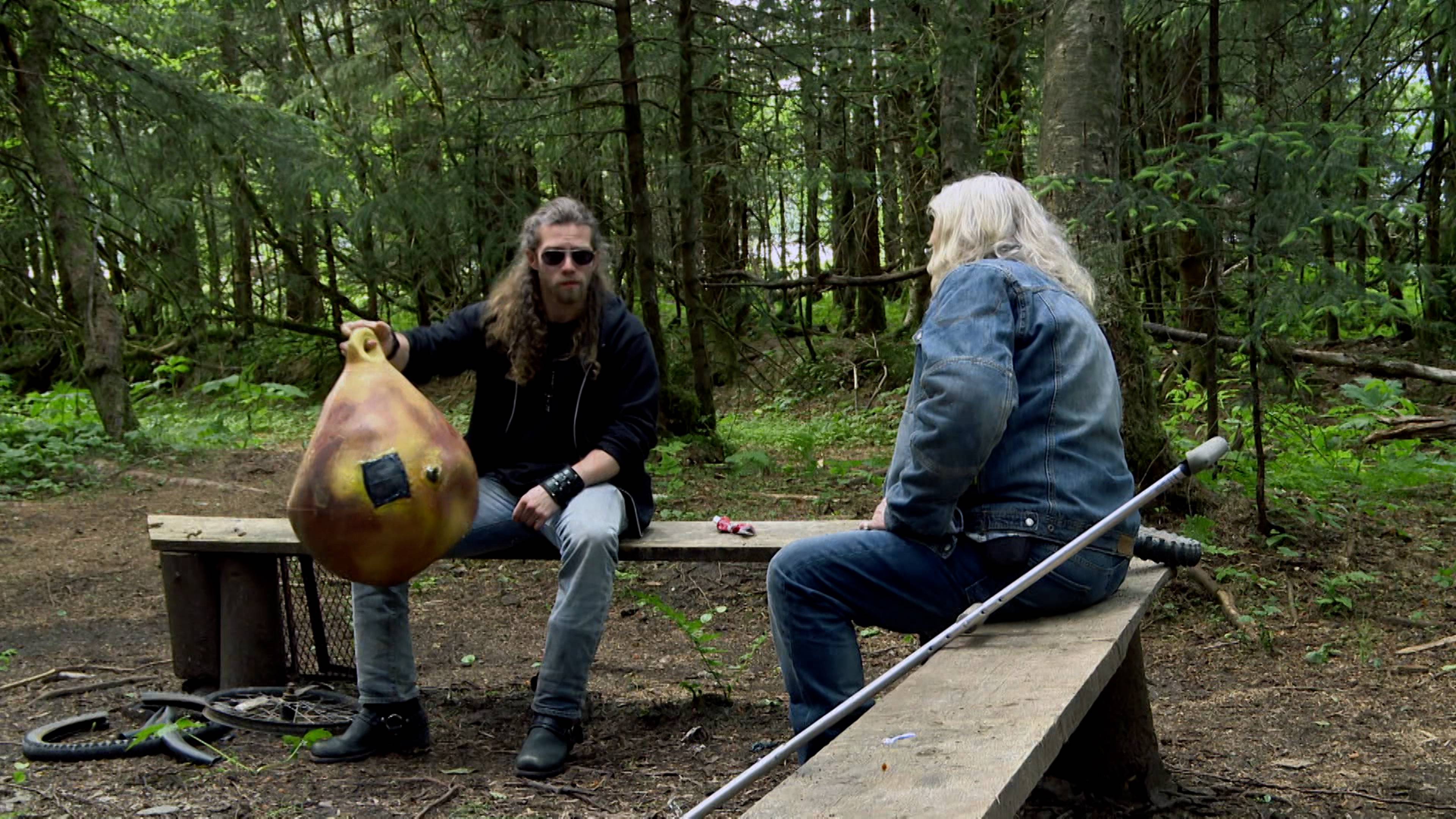 طلقات في الظلام