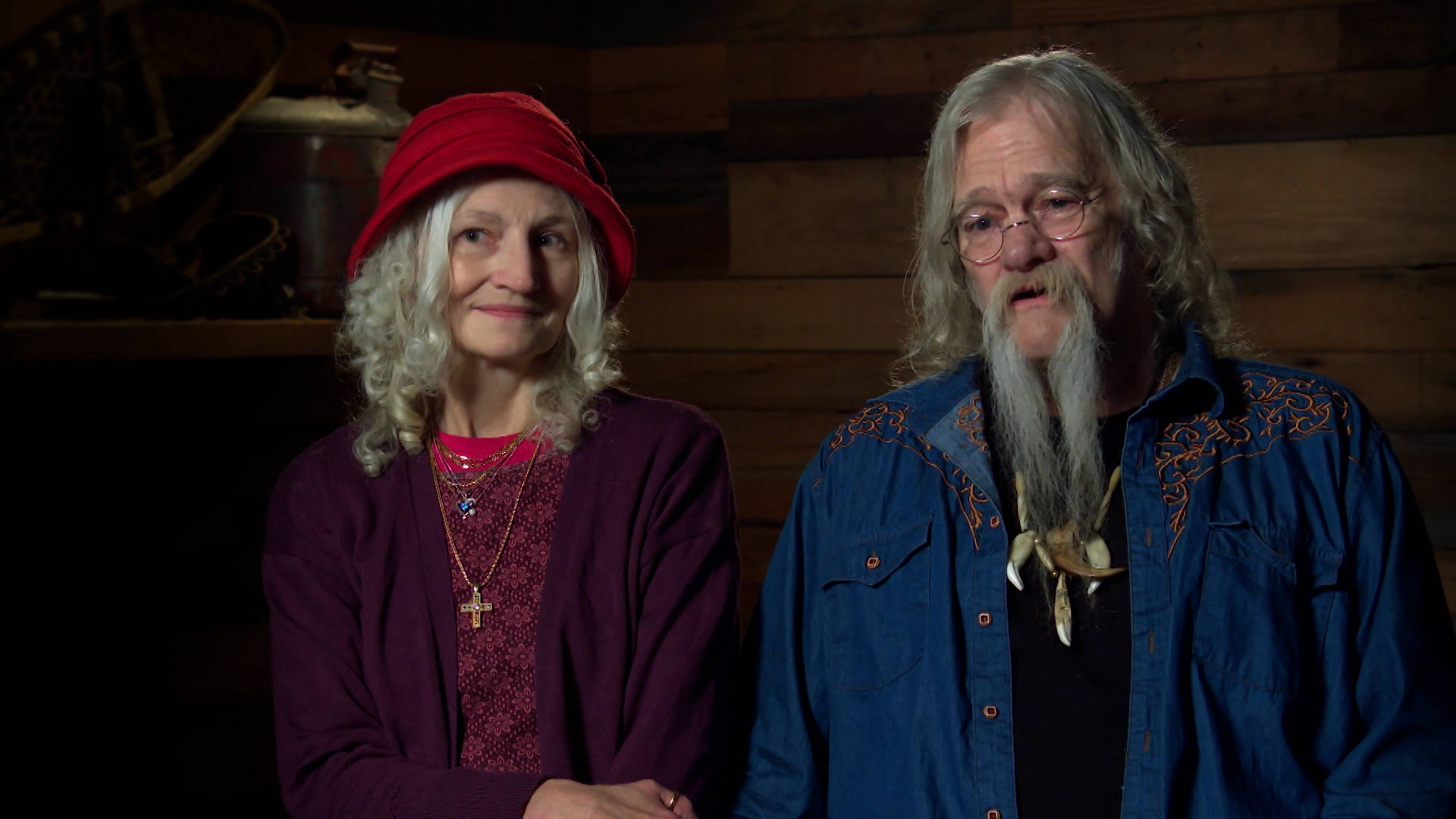 يلتقي بير بفتاة