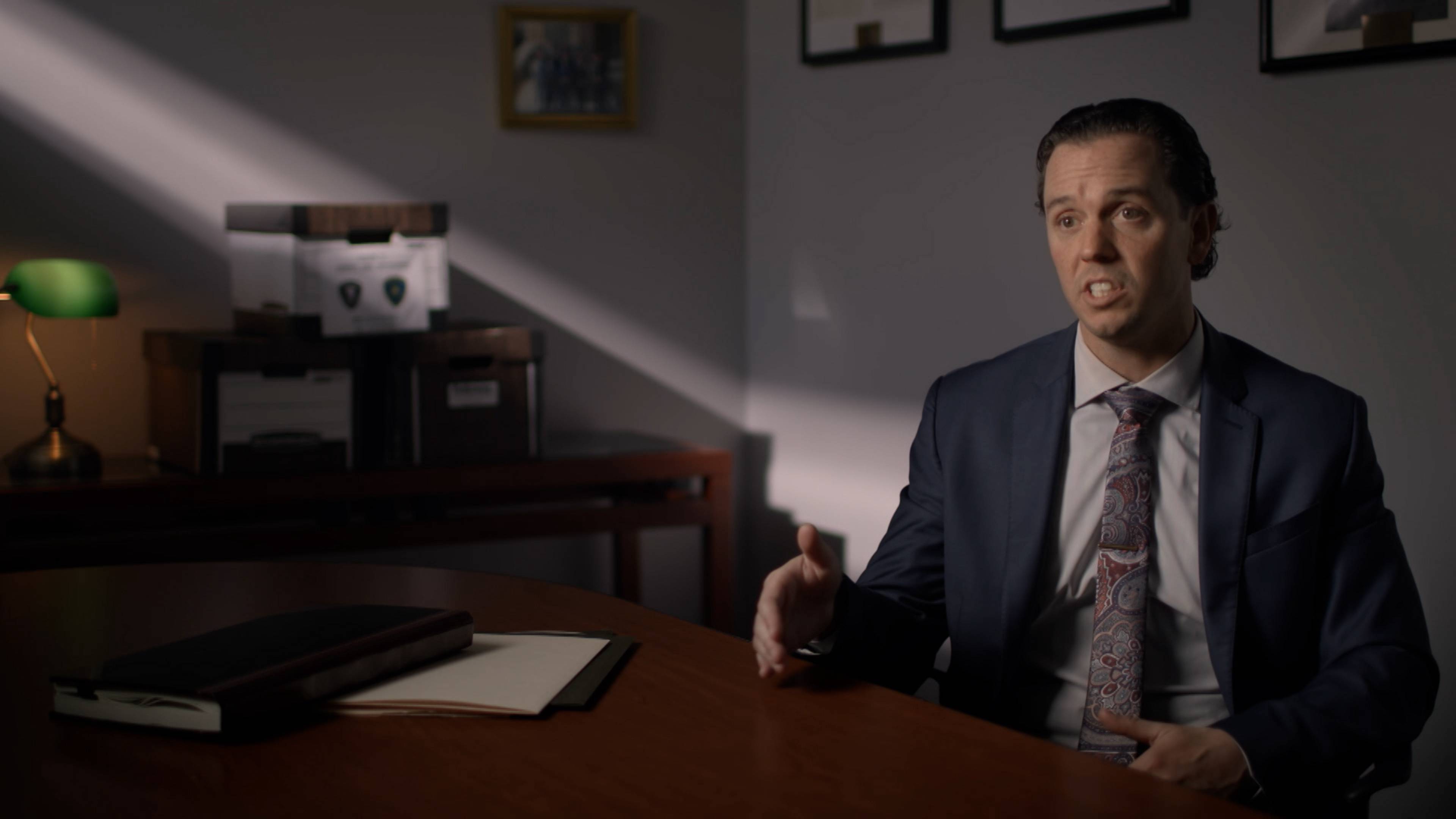 السكاكين مكشوفة