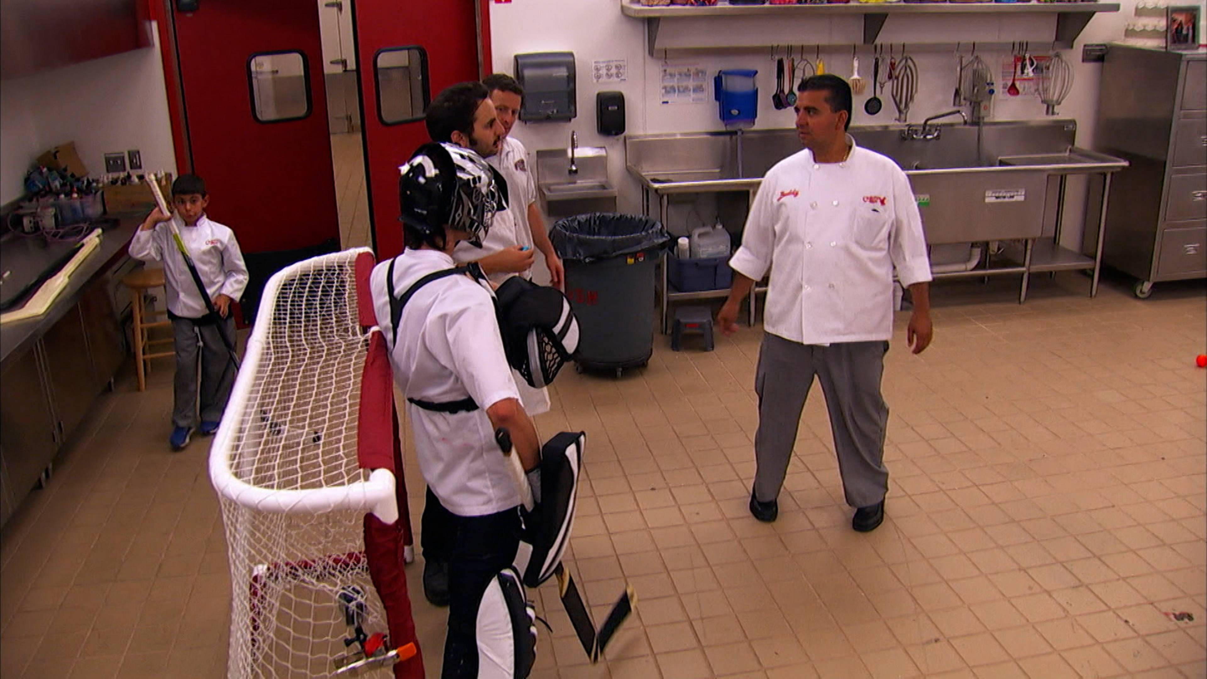 تزيين الكعكة