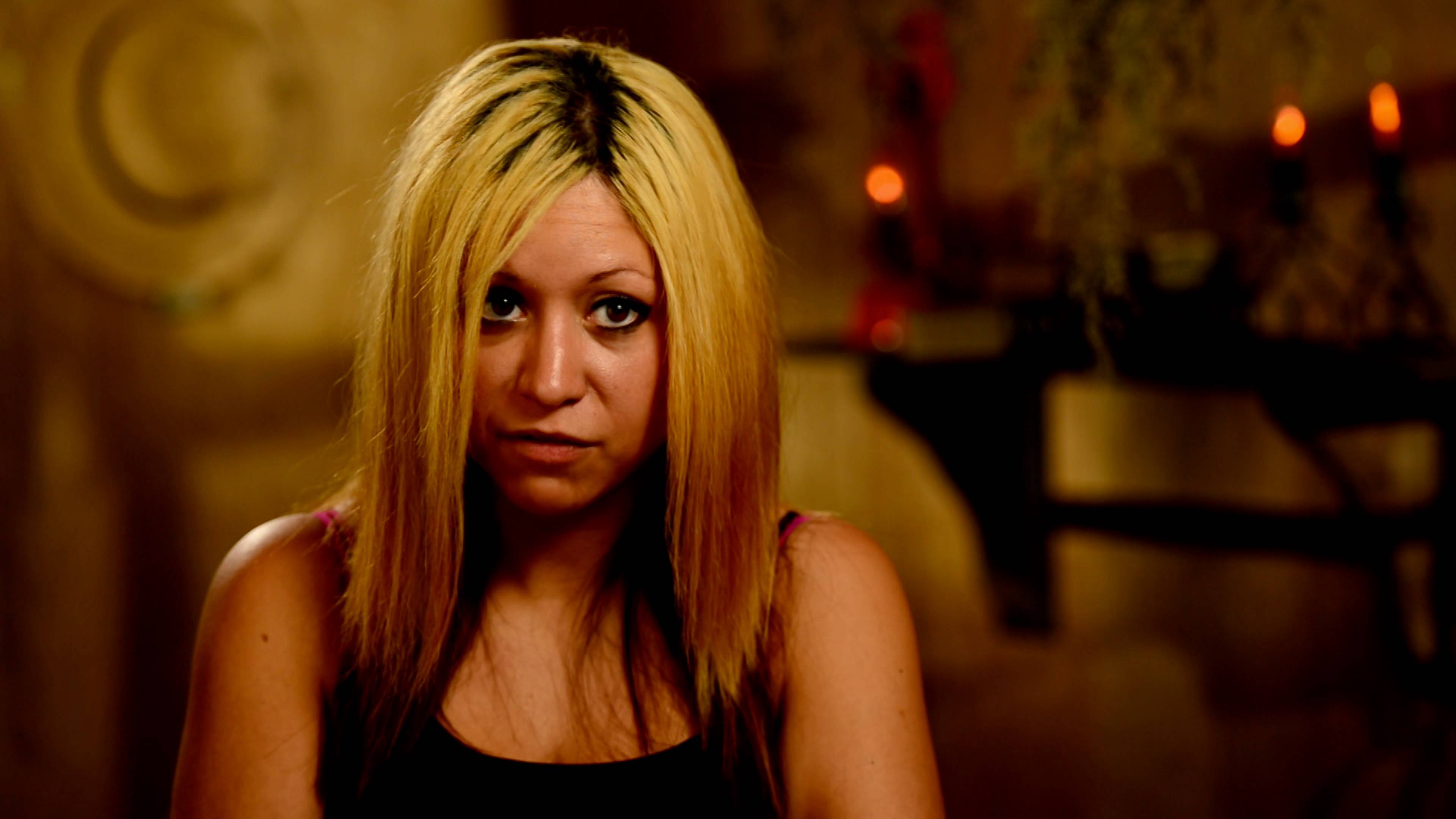 منبوذ وهارب