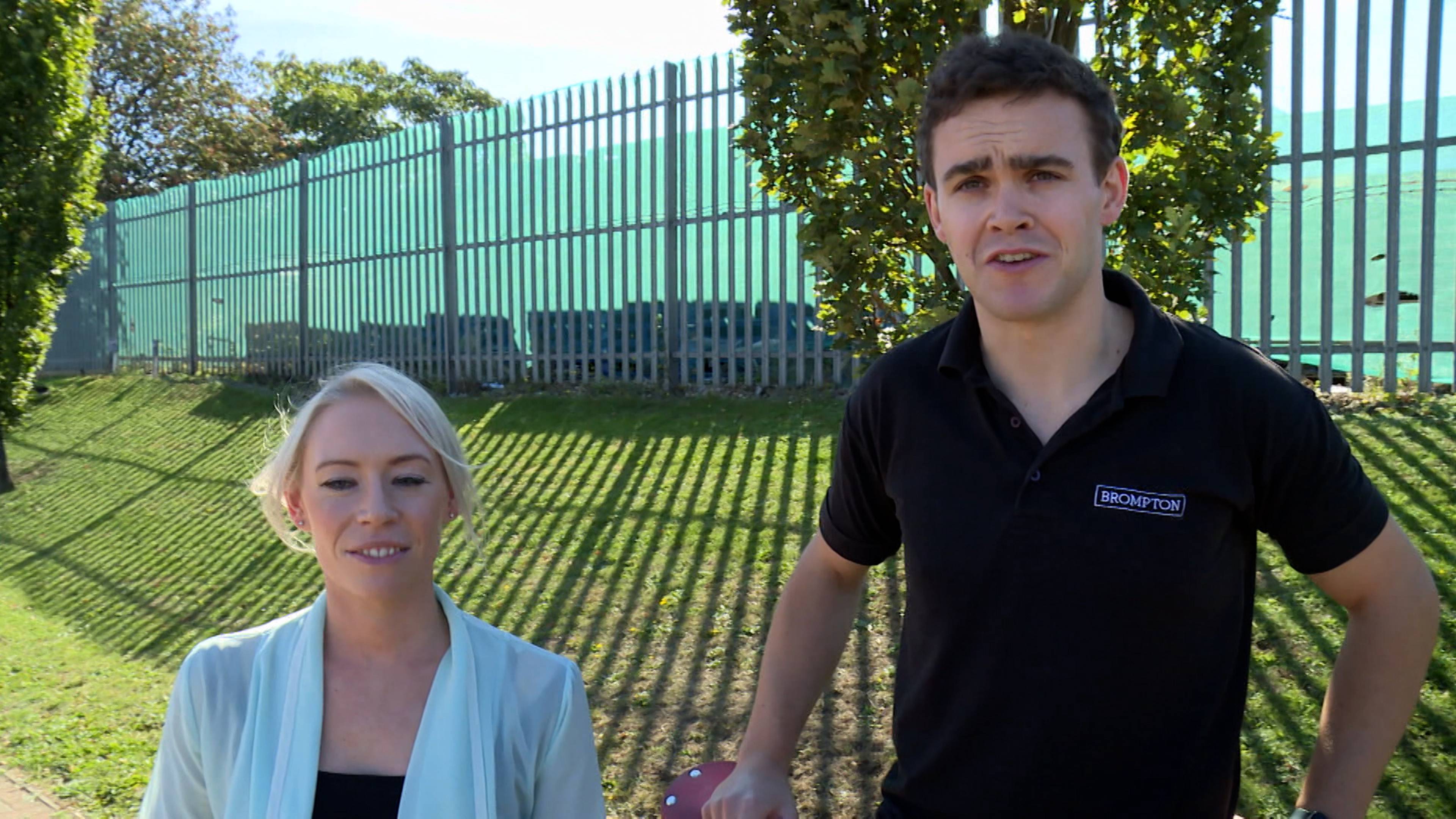 القبعات، الدراجة القابلة للطي والسكير